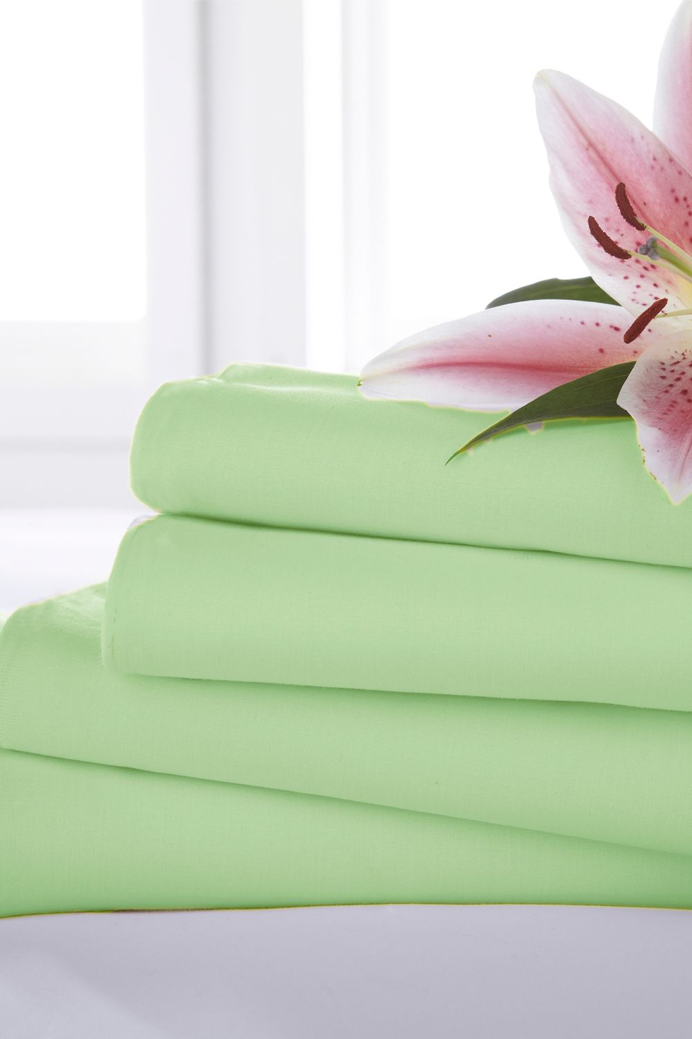 Martex Percale Polycotton Classic Pillowcases in Green