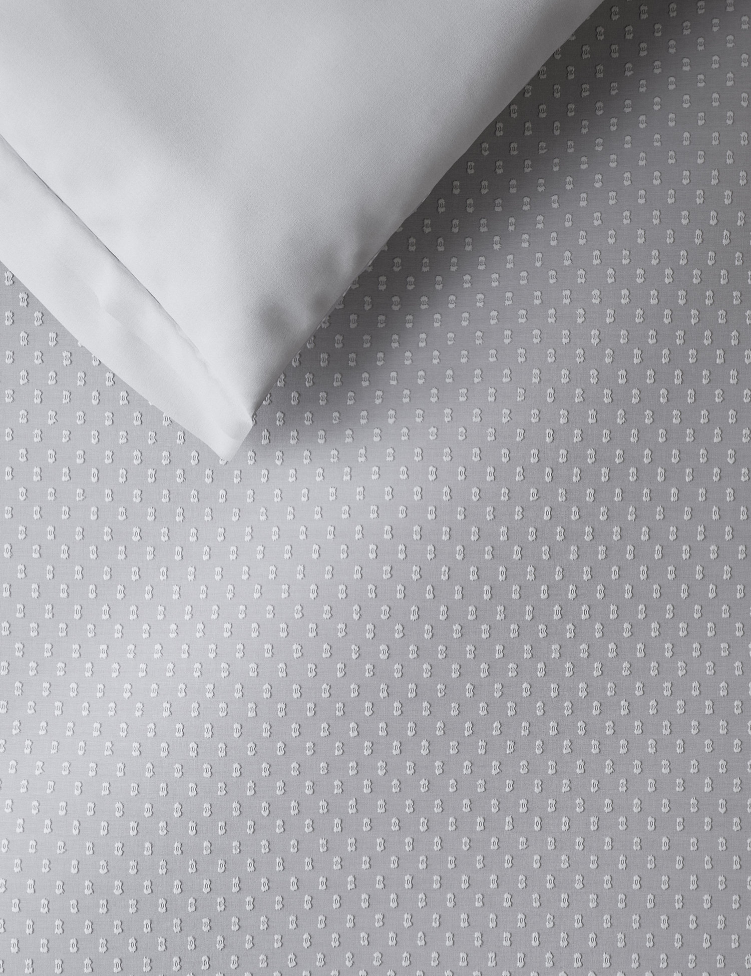 M&S Iris Pure Cotton Spotty Dobby Bedding Set