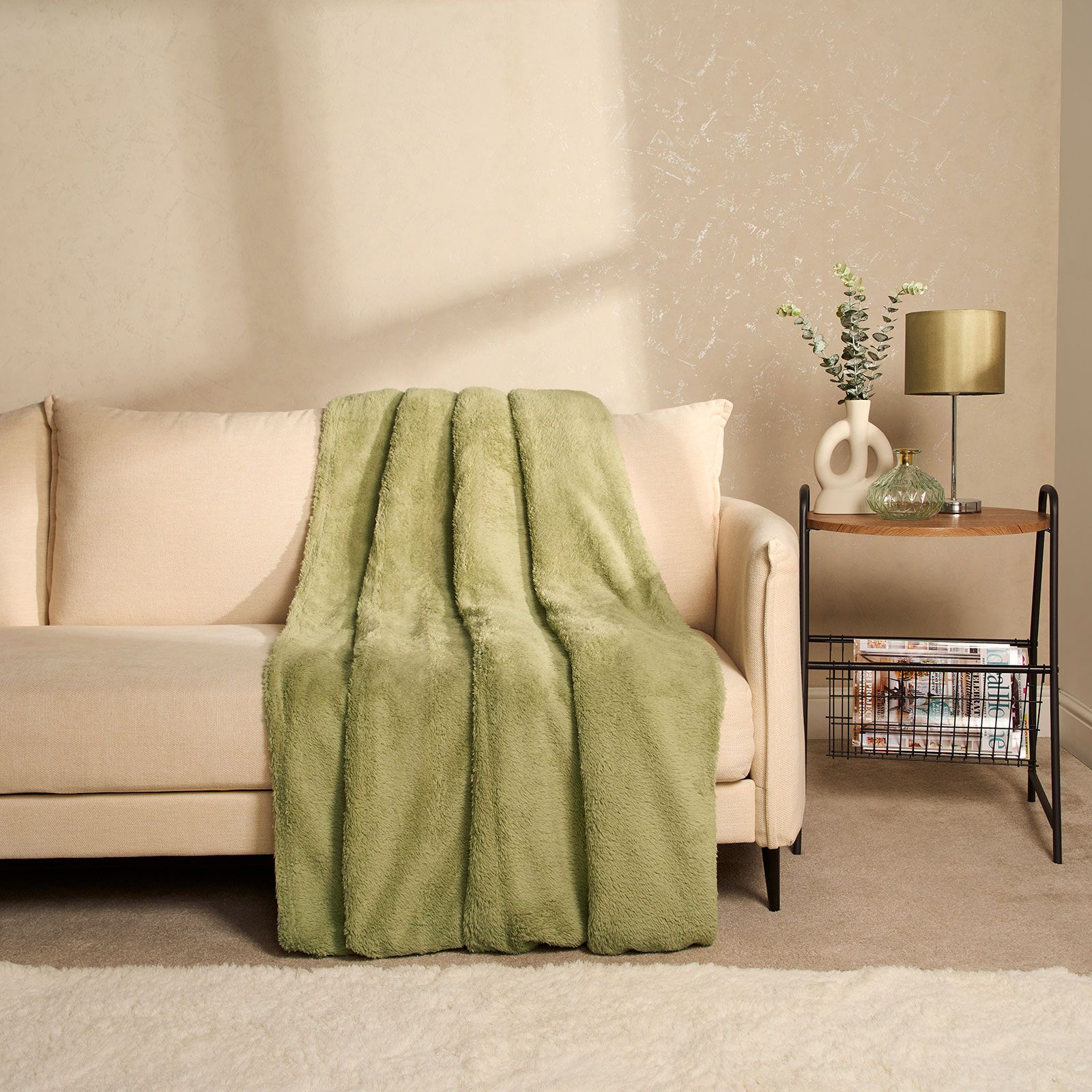 OHS Large Teddy Fleece Throw Blanket in Light Green