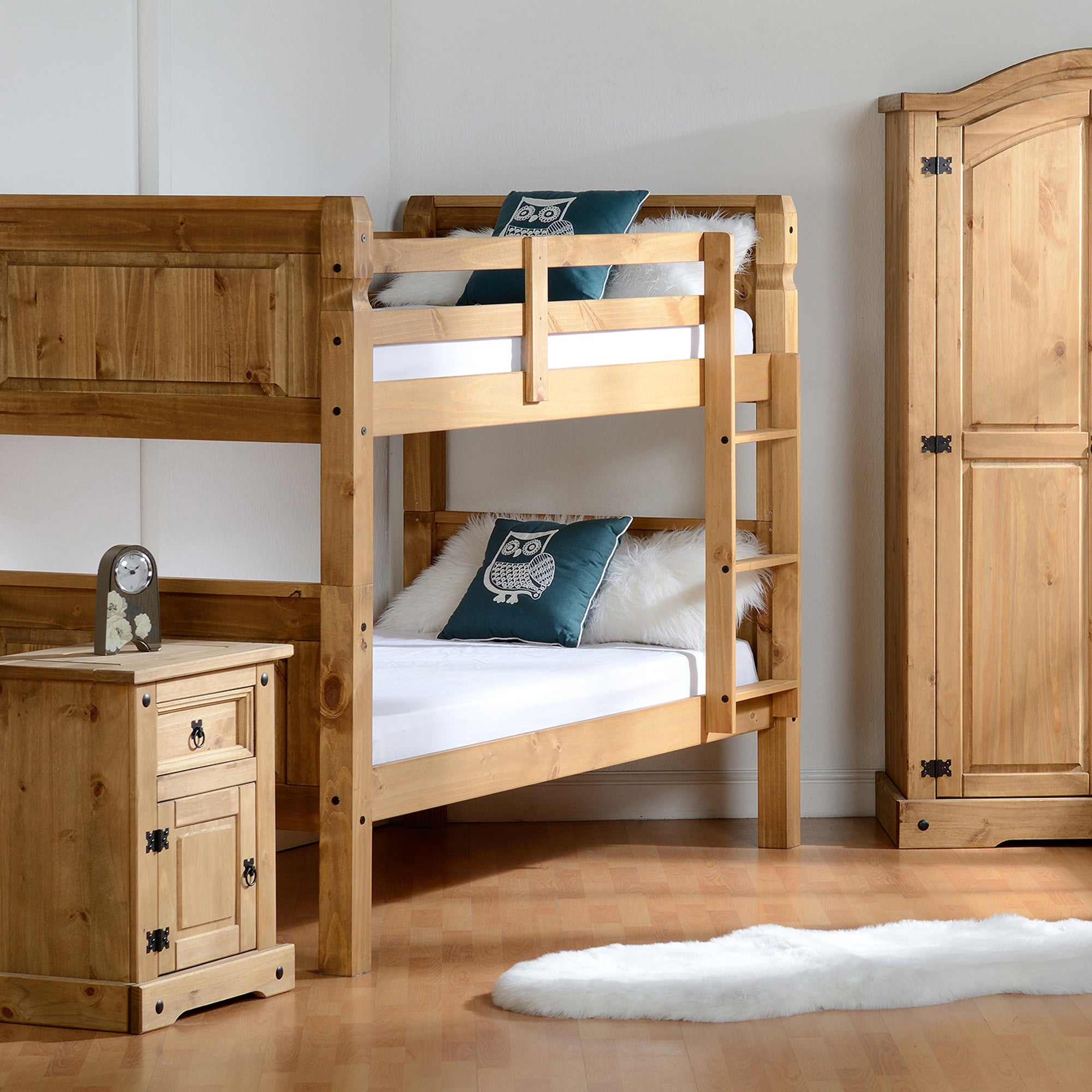 Corona Pine Bunk Bed Brown