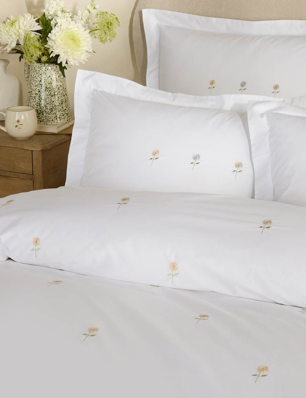 Sophie Allport 2 Pack Pure Cotton Embroidered Sunflowers Oxford Pillowcases White