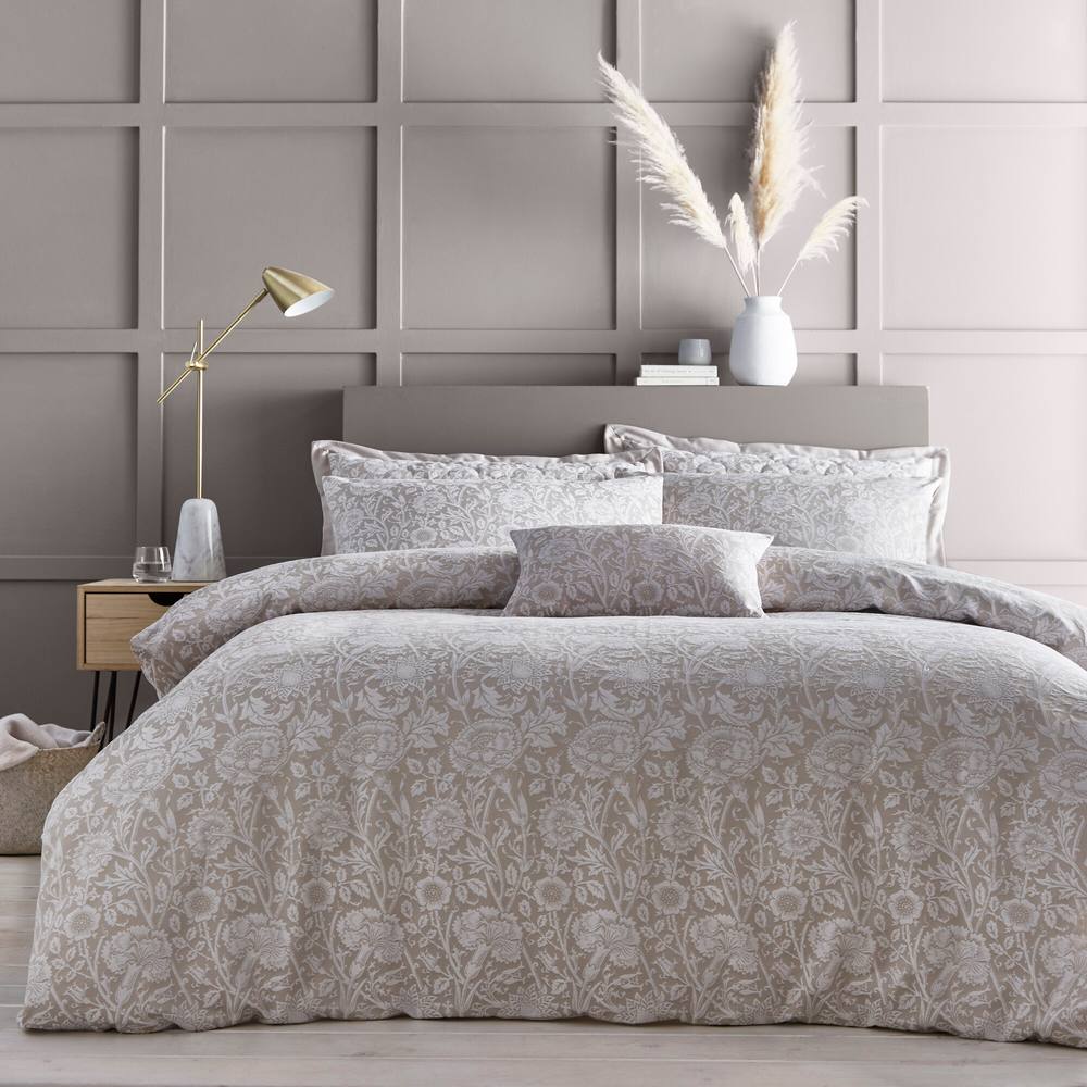 Portfolio Home Chatsworth Floral Jacquard Duvet Cover Set With Pillow Case Bedding in Natural