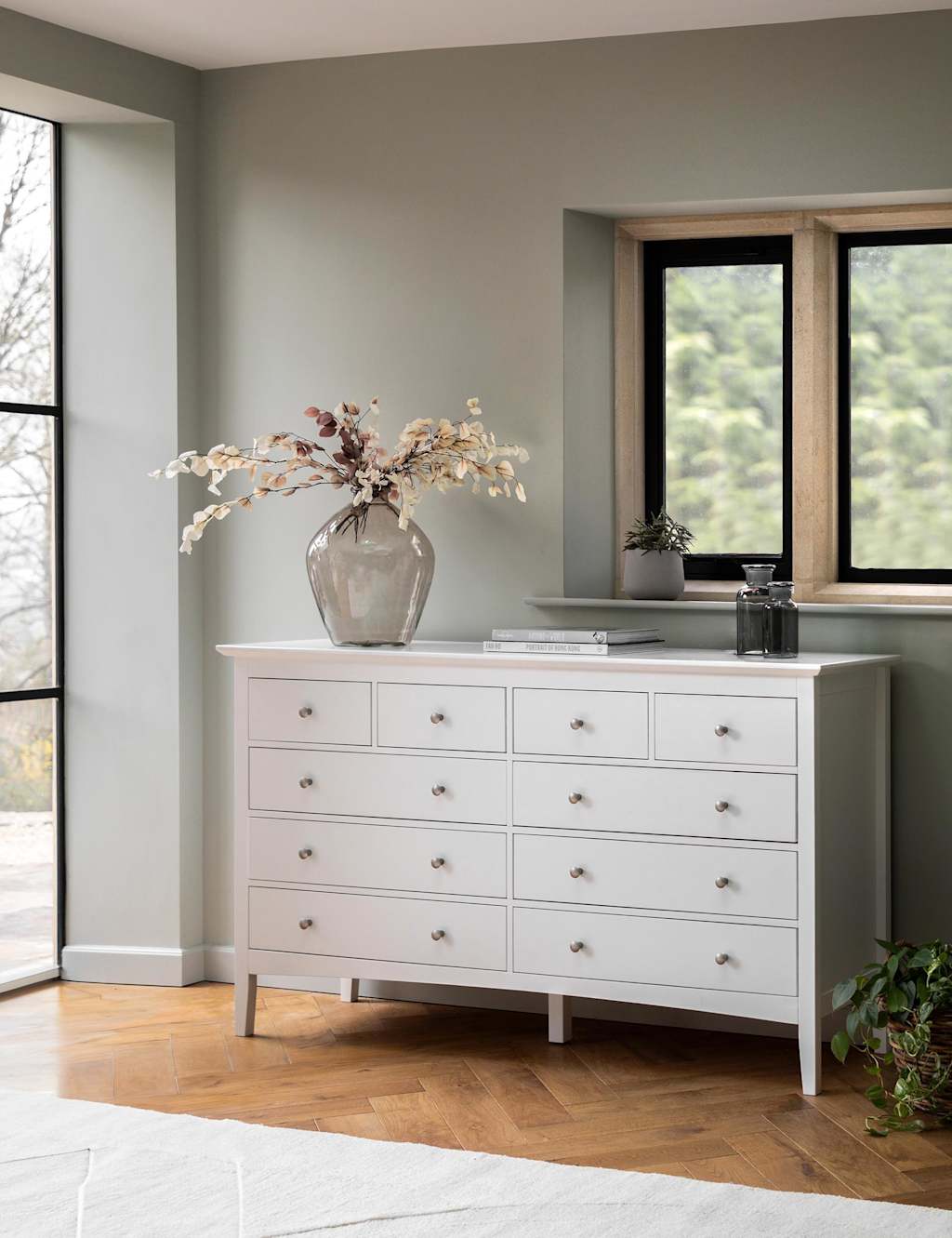 Gallery Direct Hastings White 10 Drawer Chest Soft White