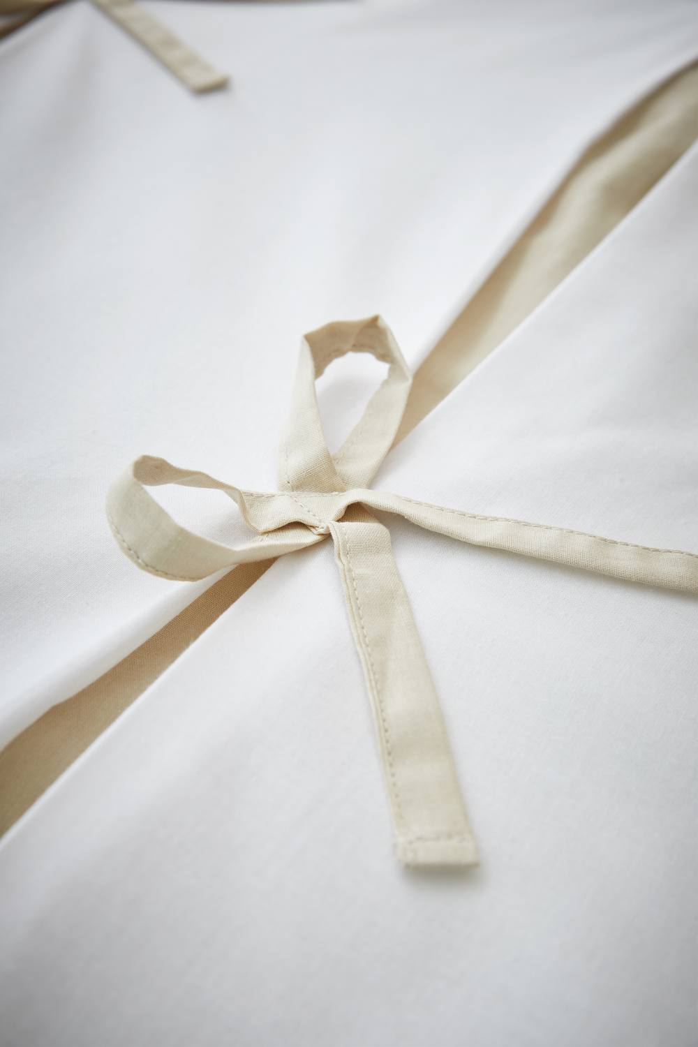 Catherine Lansfield Milo Bow Duvet Set in Natural 4