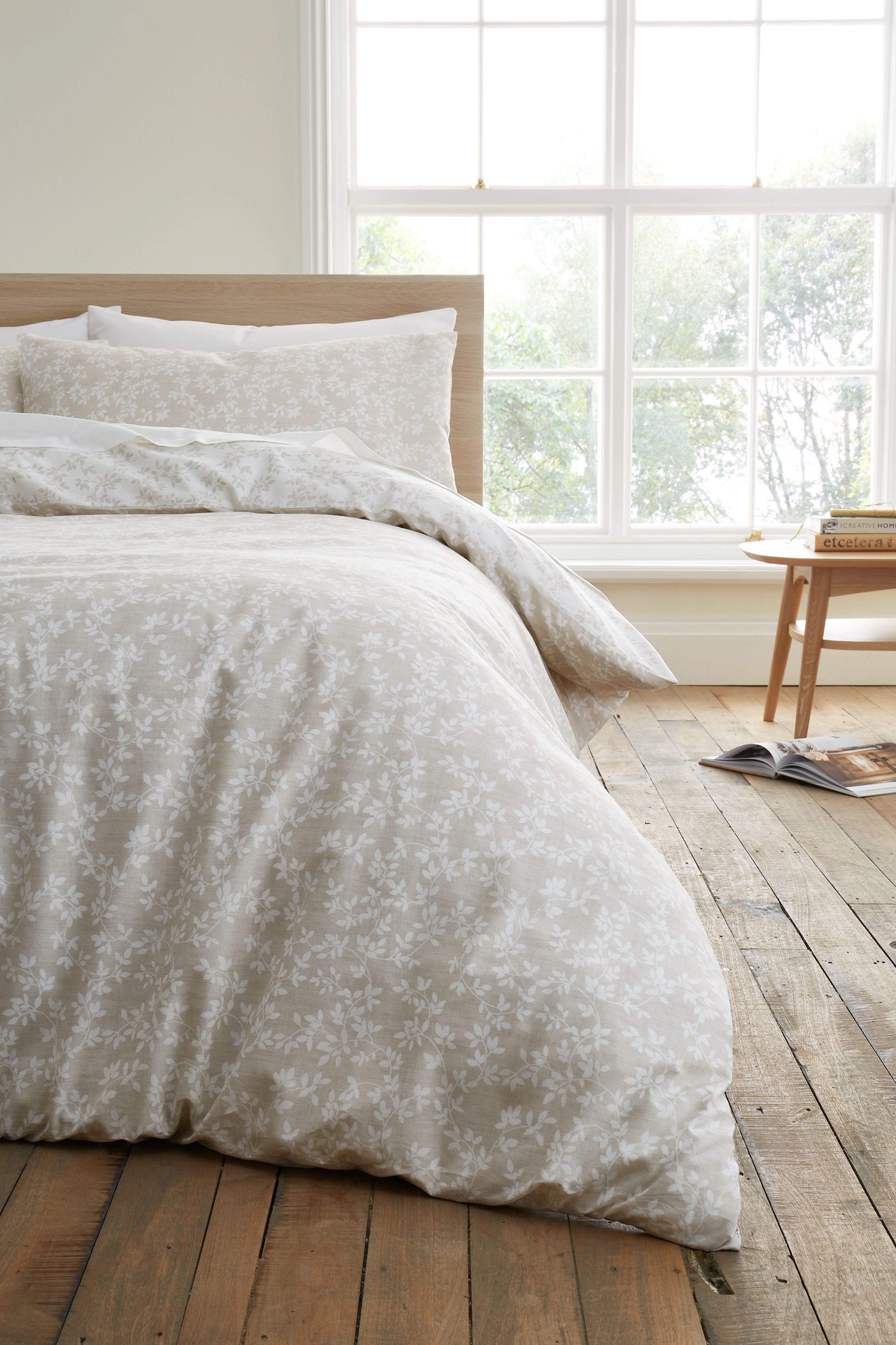 Bianca 'Shadow Leaves' 200TC Cotton Duvet Cover Set in Natural 4