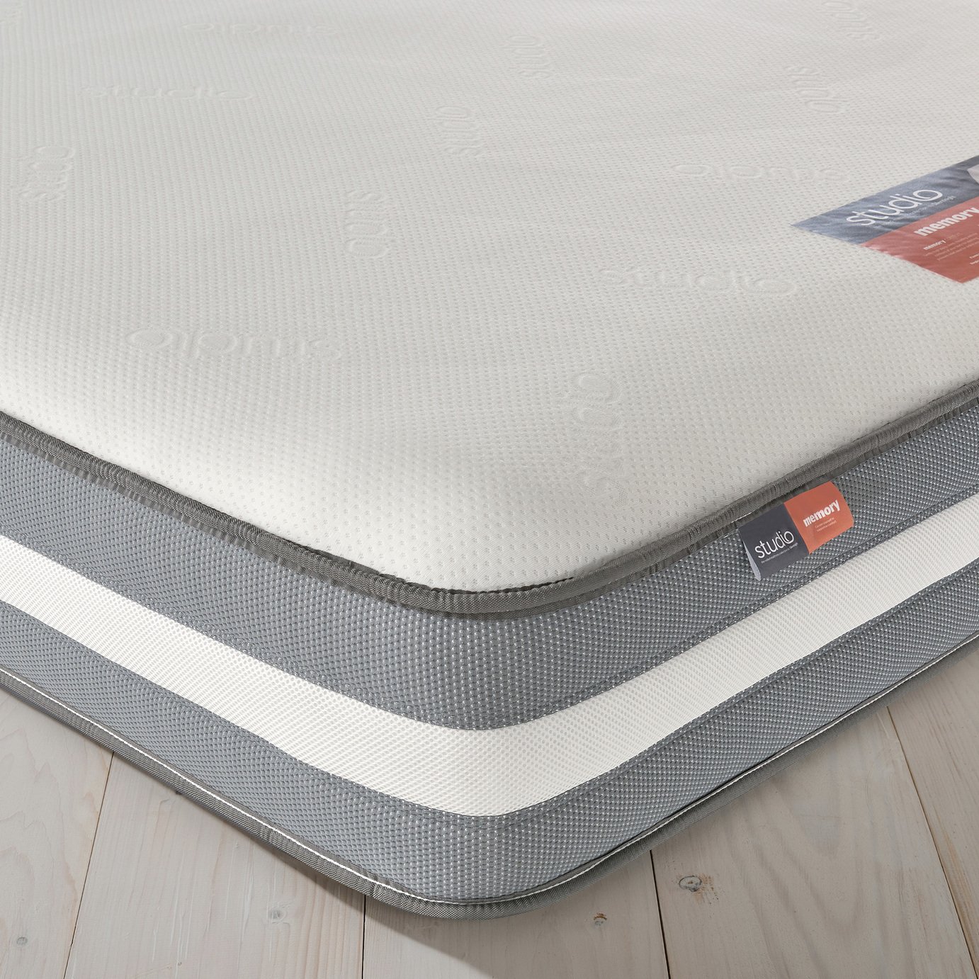 Silentnight Studio Memory 1000 Pocket Mattress - King