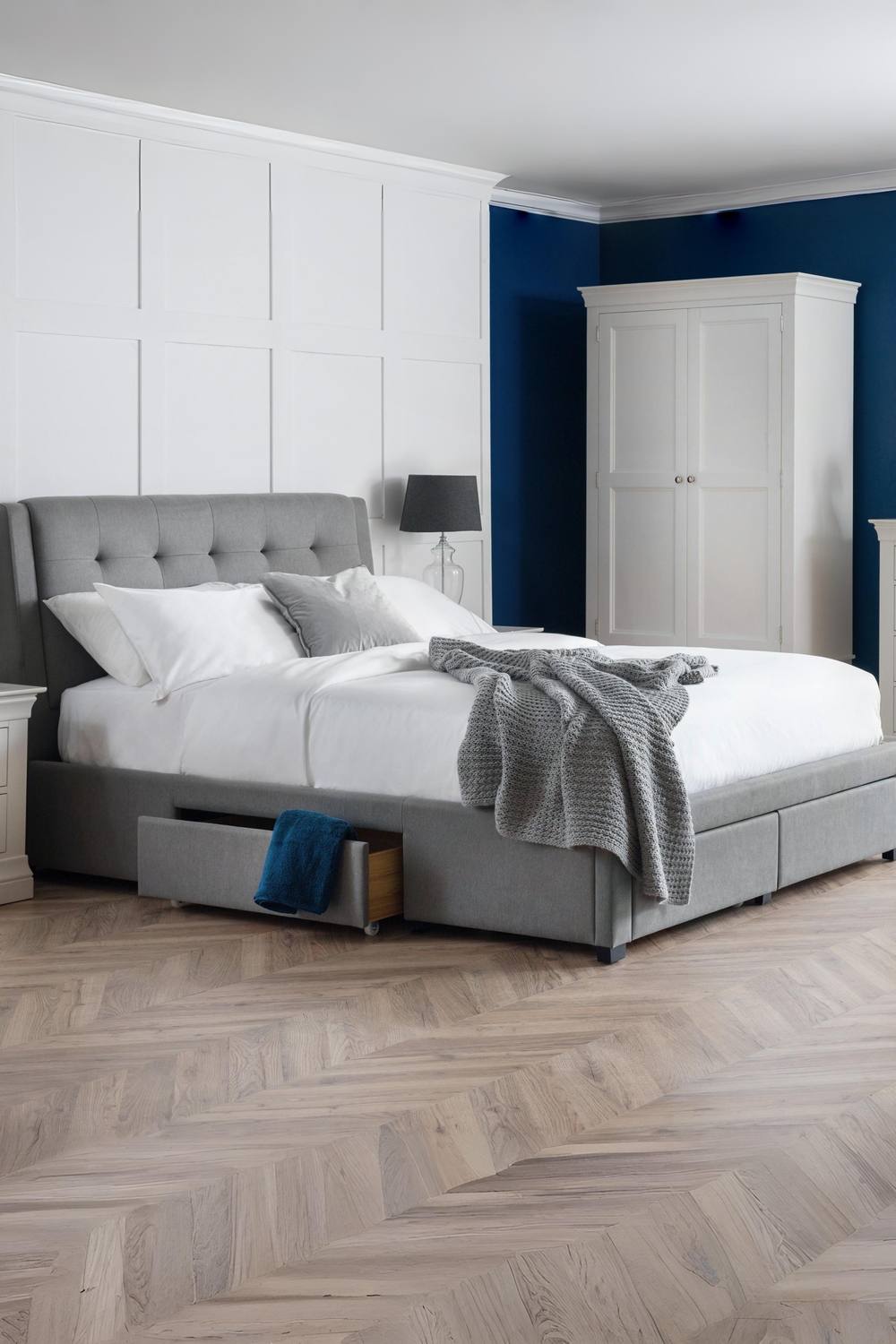 Julian Bowen Fullerton Upholstered Storage Bed with 4 Drawers in Grey