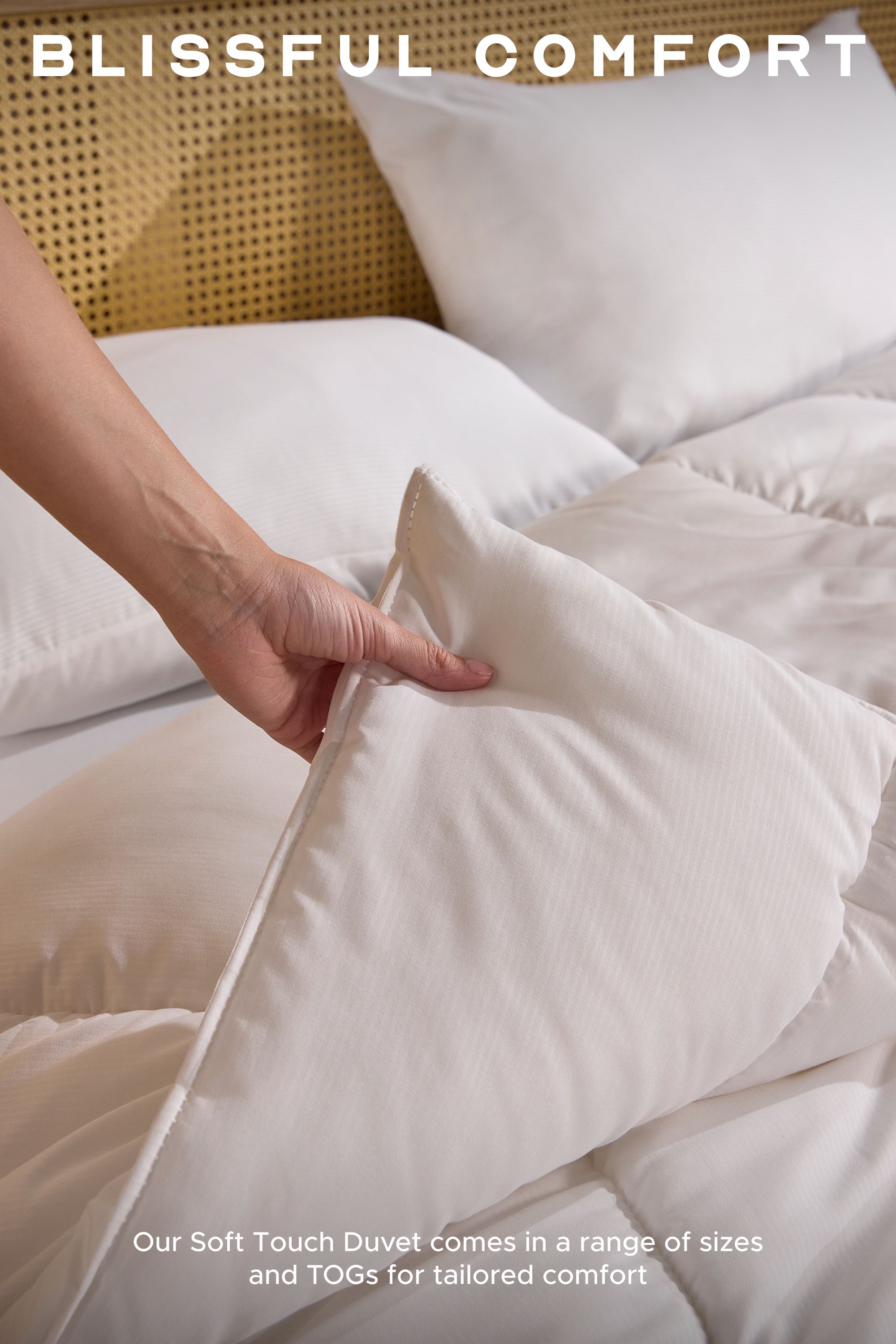 Snuggledown Scandinavian Classic Soft Touch 4.5 Tog Summer Duvet in White 3