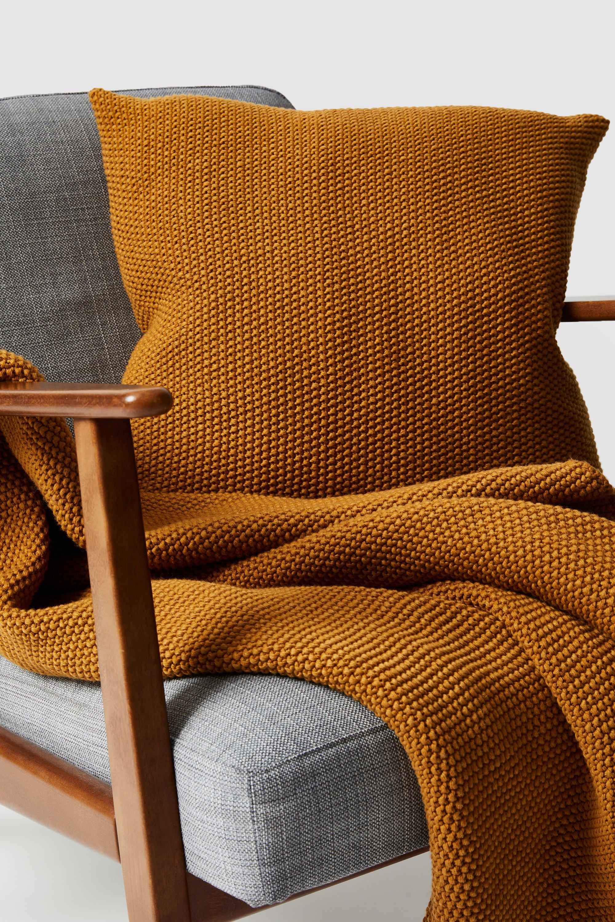 Rib Knit Cushion