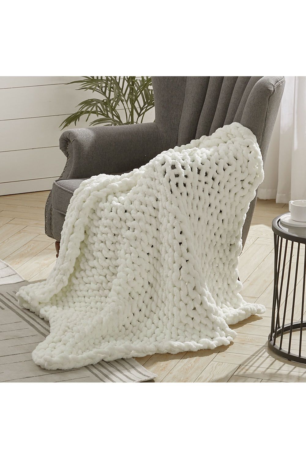 Living and Home Chunky Knit Throw Blanket 100x150cm in White