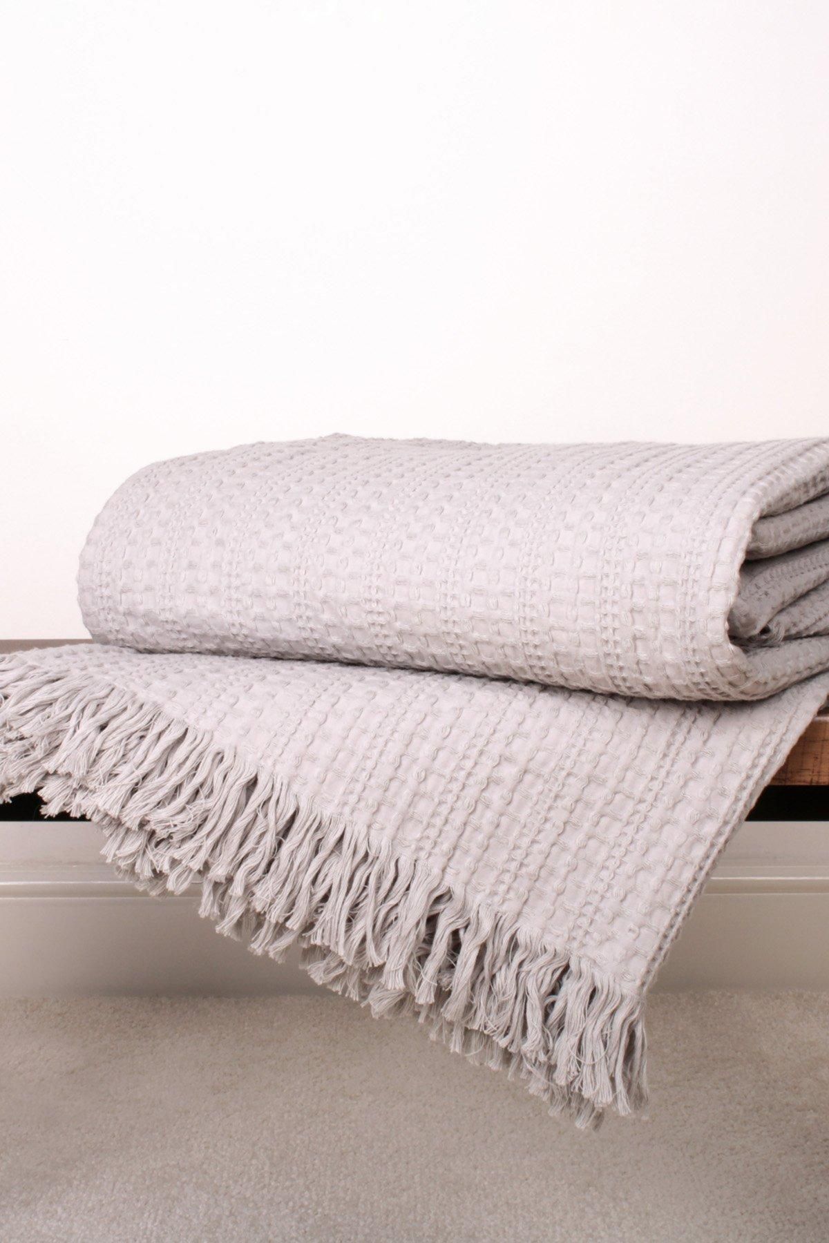 Appletree 'Elbury Waffle' 100% cotton Waffle Textured Bedspread in Silver