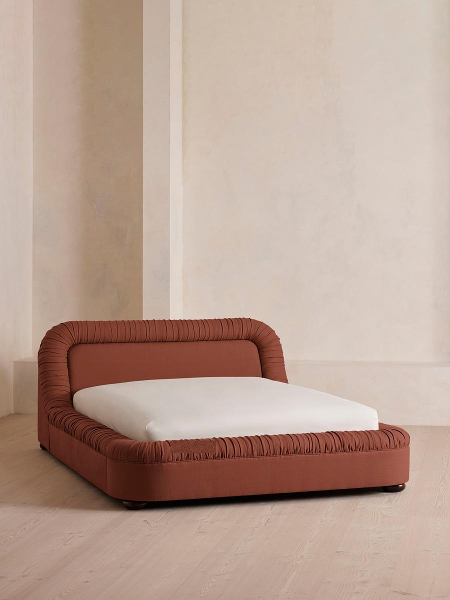 Vara Bed, King, Linen, Sienna