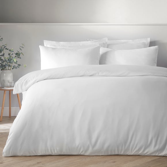 Super Soft Microfibre Plain Duvet Cover and Pillowcase Set