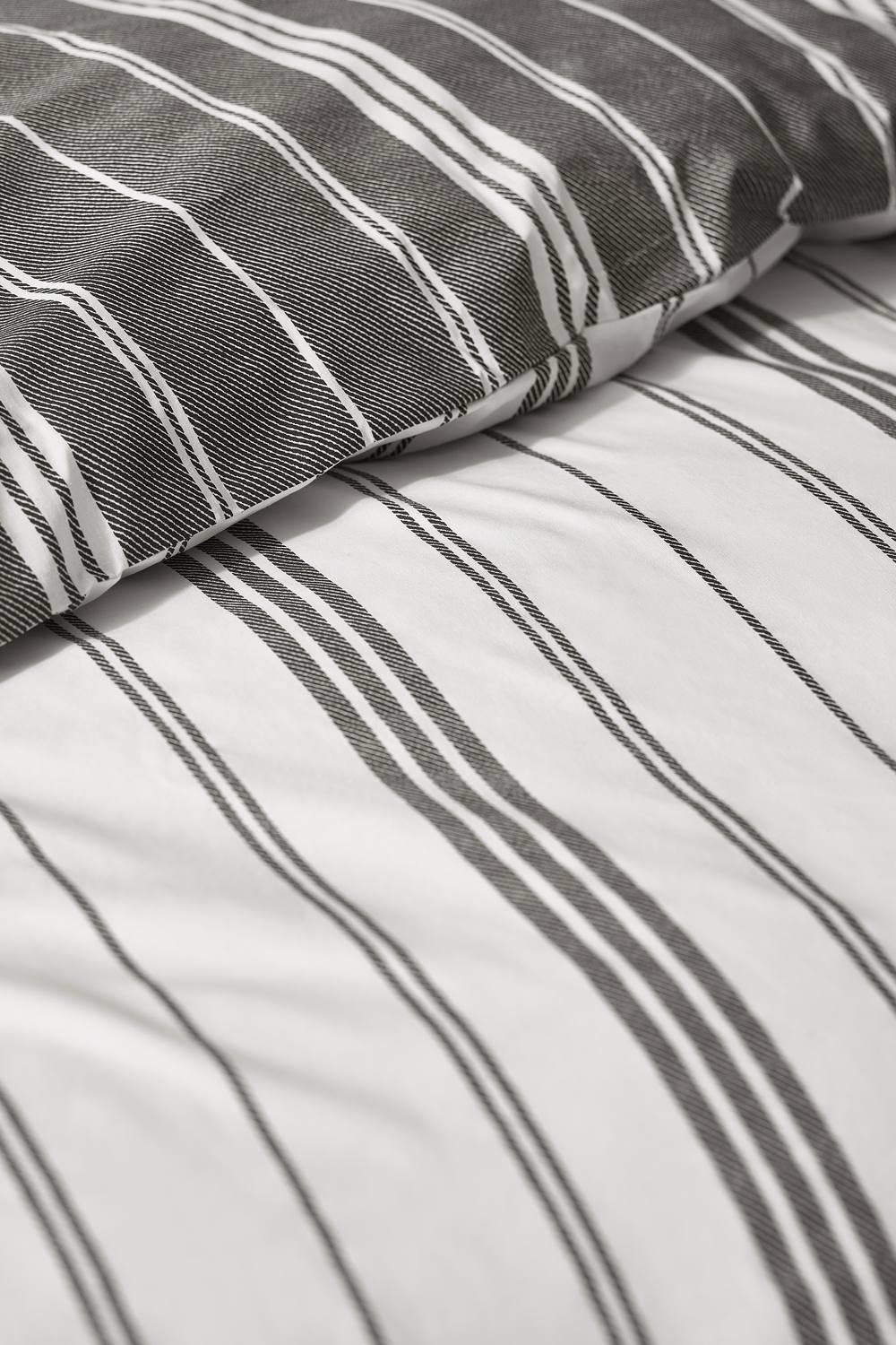 Catherine Lansfield 'Harbour Stripe' Reversible Duvet Cover Set in Black 4