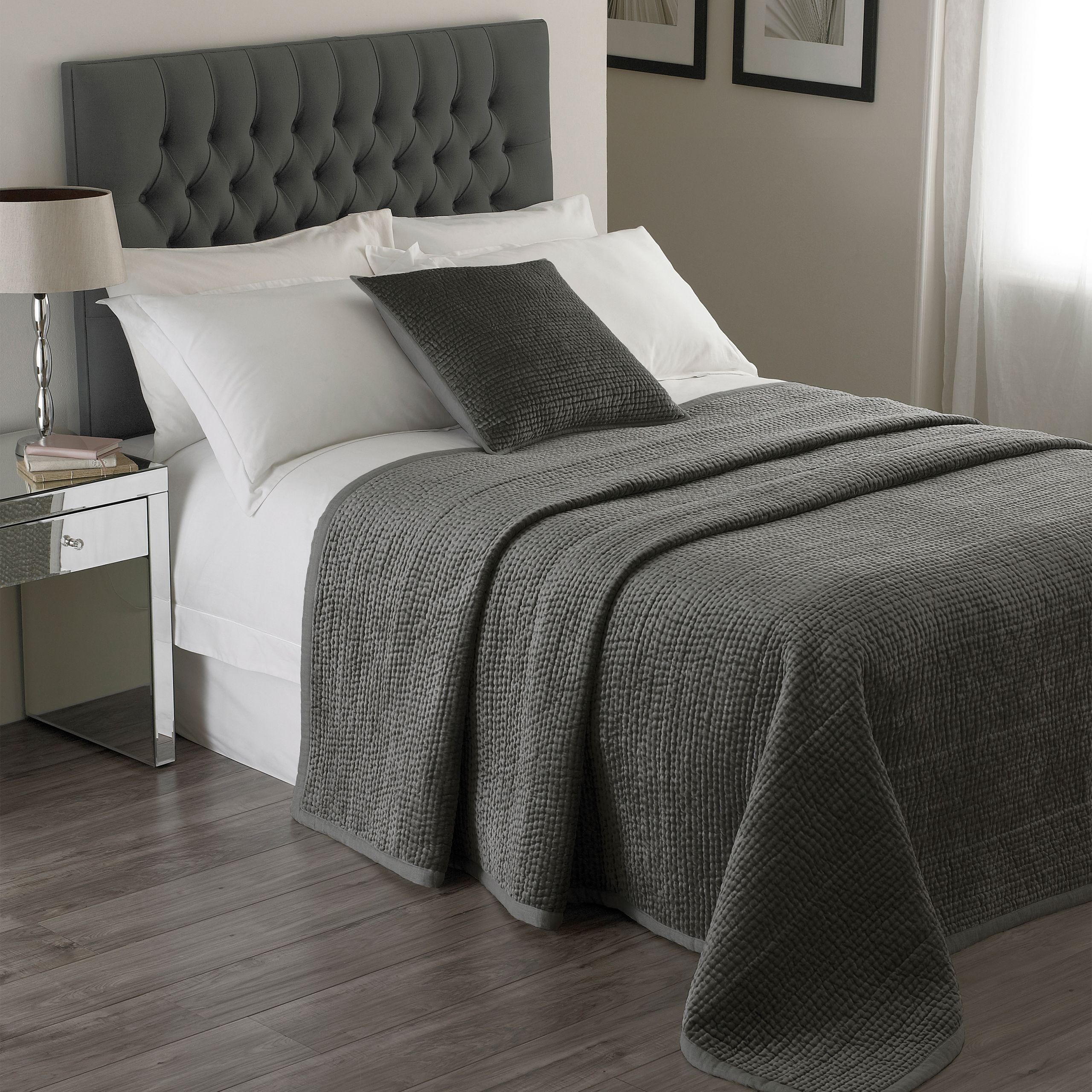 Paoletti Brooklands Quilted Bedspread in Grey