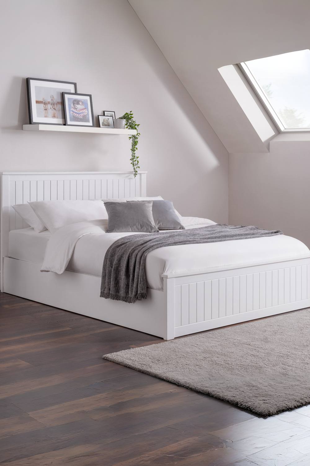 Julian Bowen Maine Ottoman Storage Bed in White