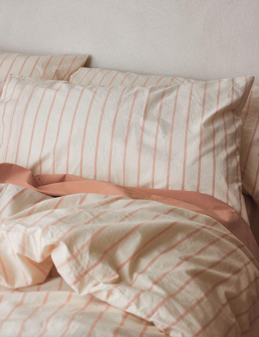 Piglet In Bed 2 Pack Pure Cotton Slumber Stripe Pillowcases Pink Mix