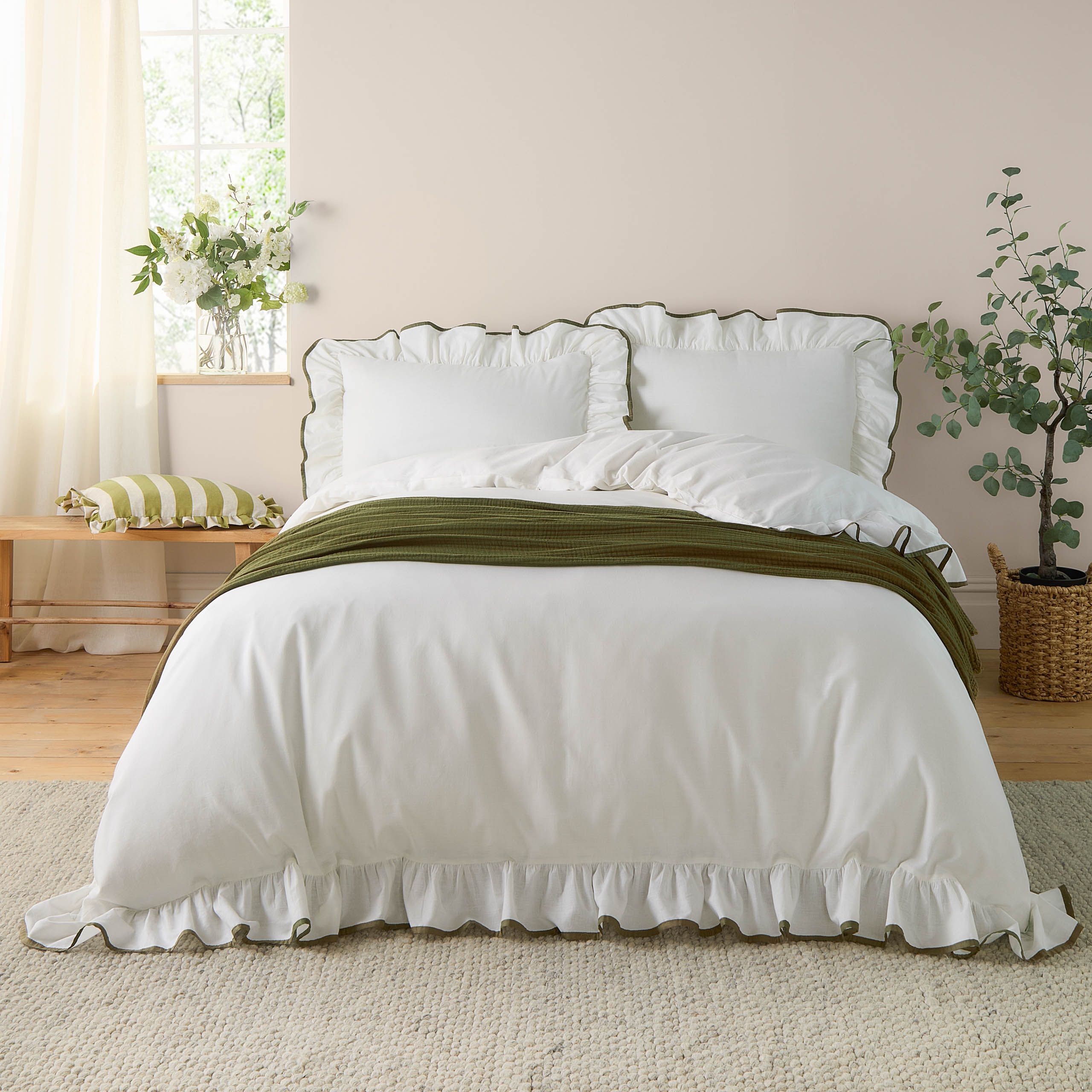 Wylder Blousey Ruffle 100% Cotton Duvet Cover Set in Olive