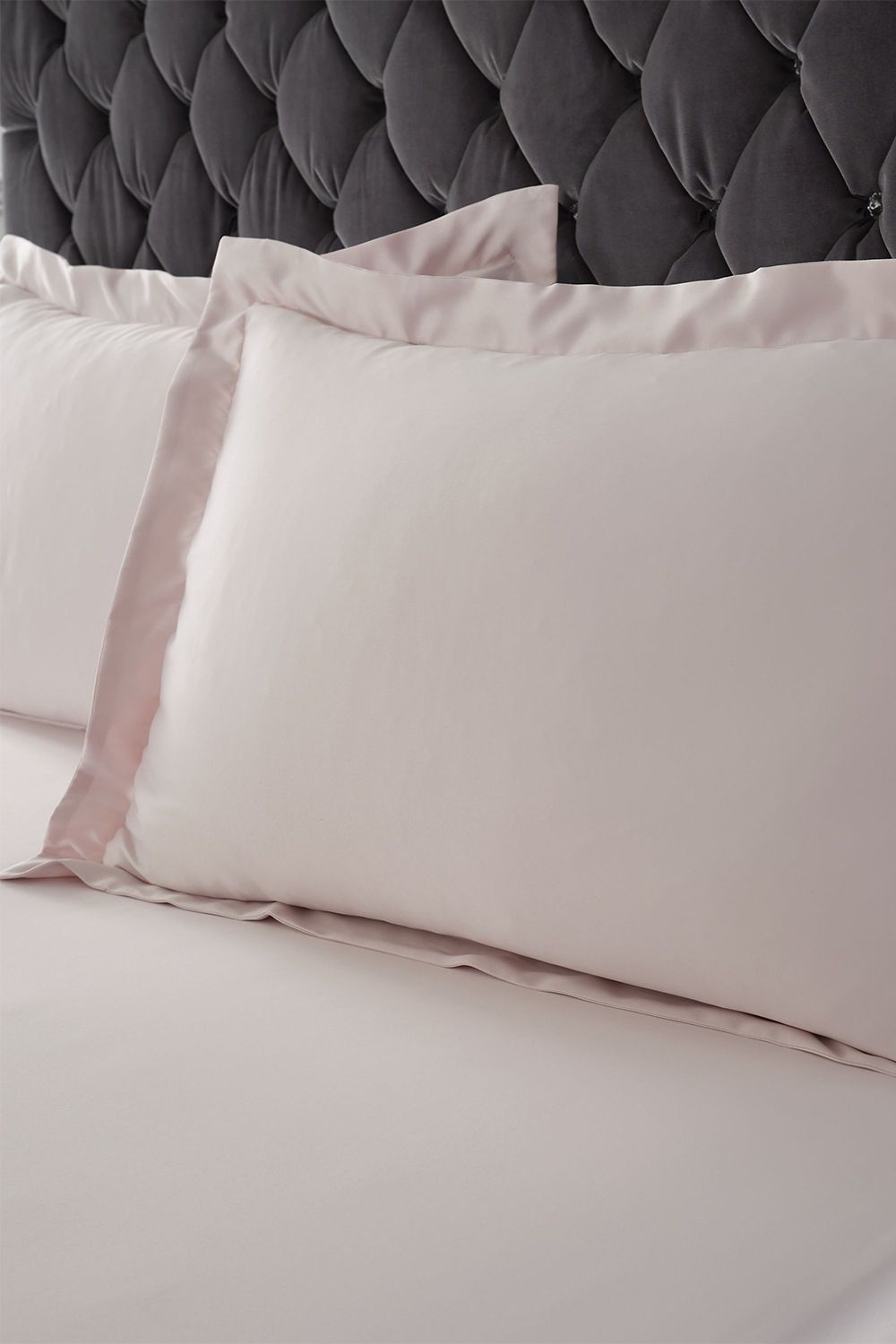 Catherine Lansfield 'Silky Soft Satin' Oxford Pillowcases Pair in Pink