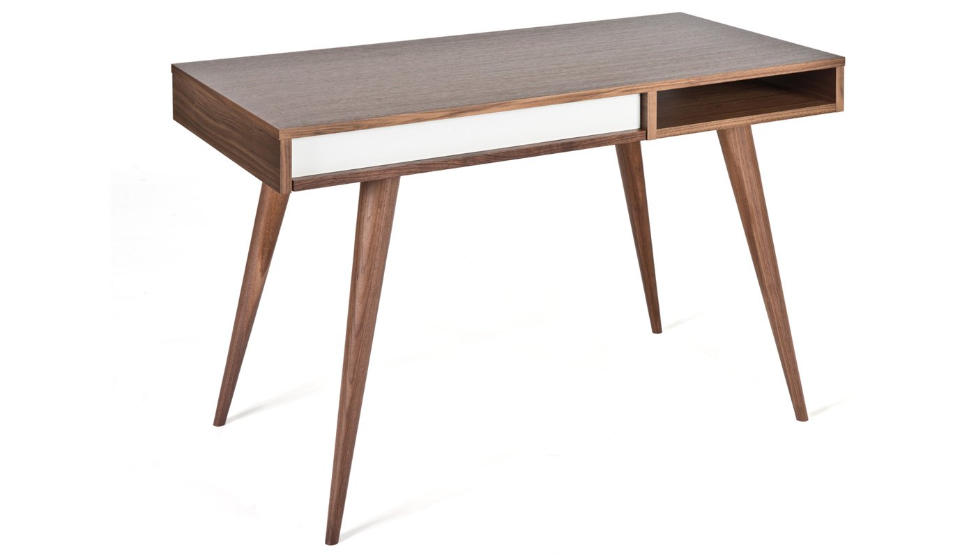 Case Celine Desk Walnut