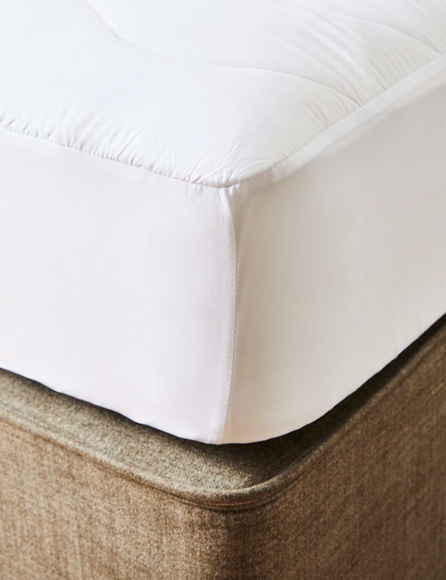 M&S Anti Allergy Mattress Protector