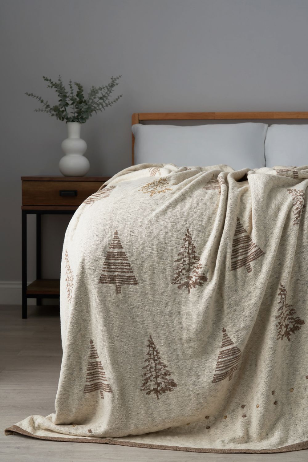 BHS Christmas Tree Reversible Throw in Gold
