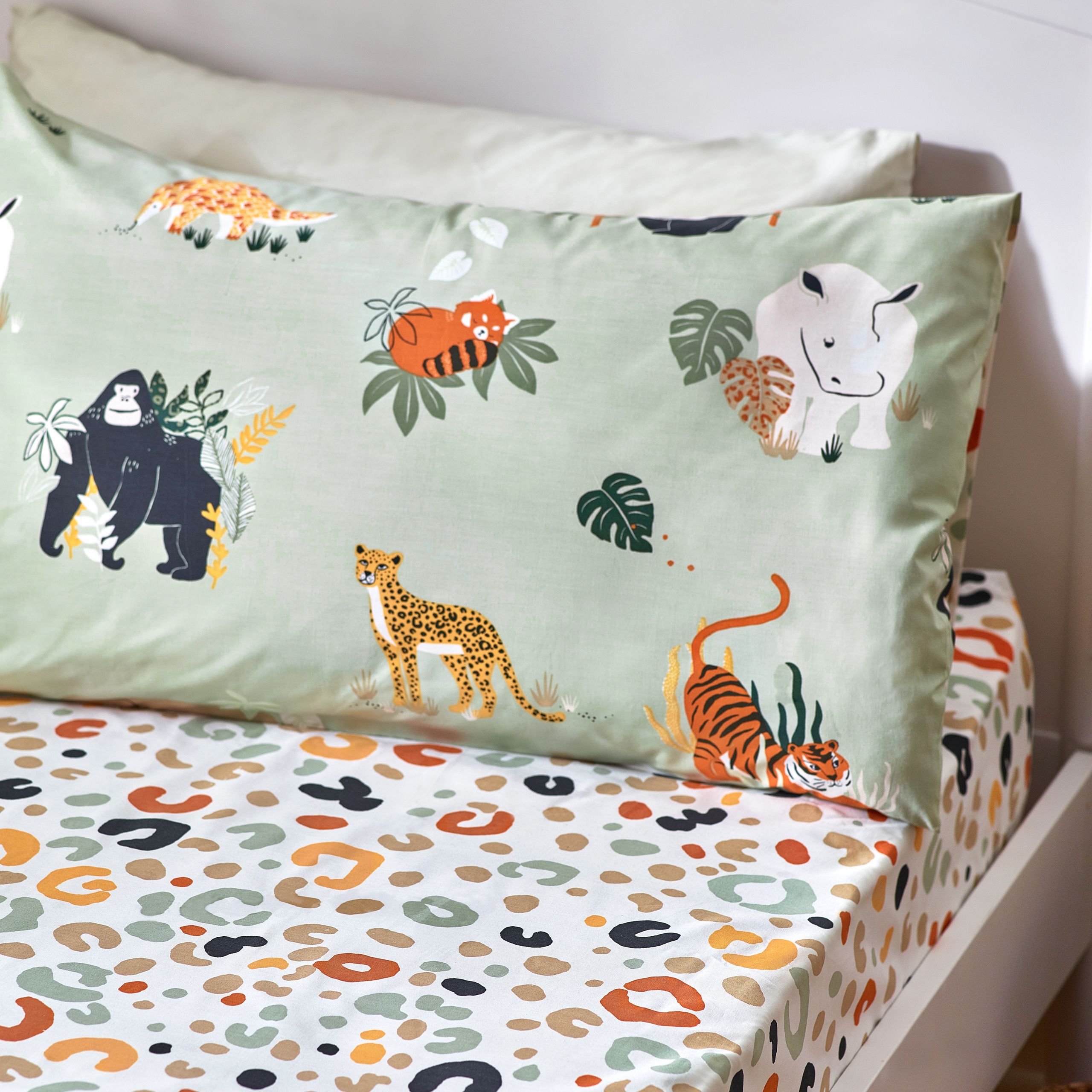 Little Furn Wildlife Animal Print Fitted Bed Sheet | Size: Single