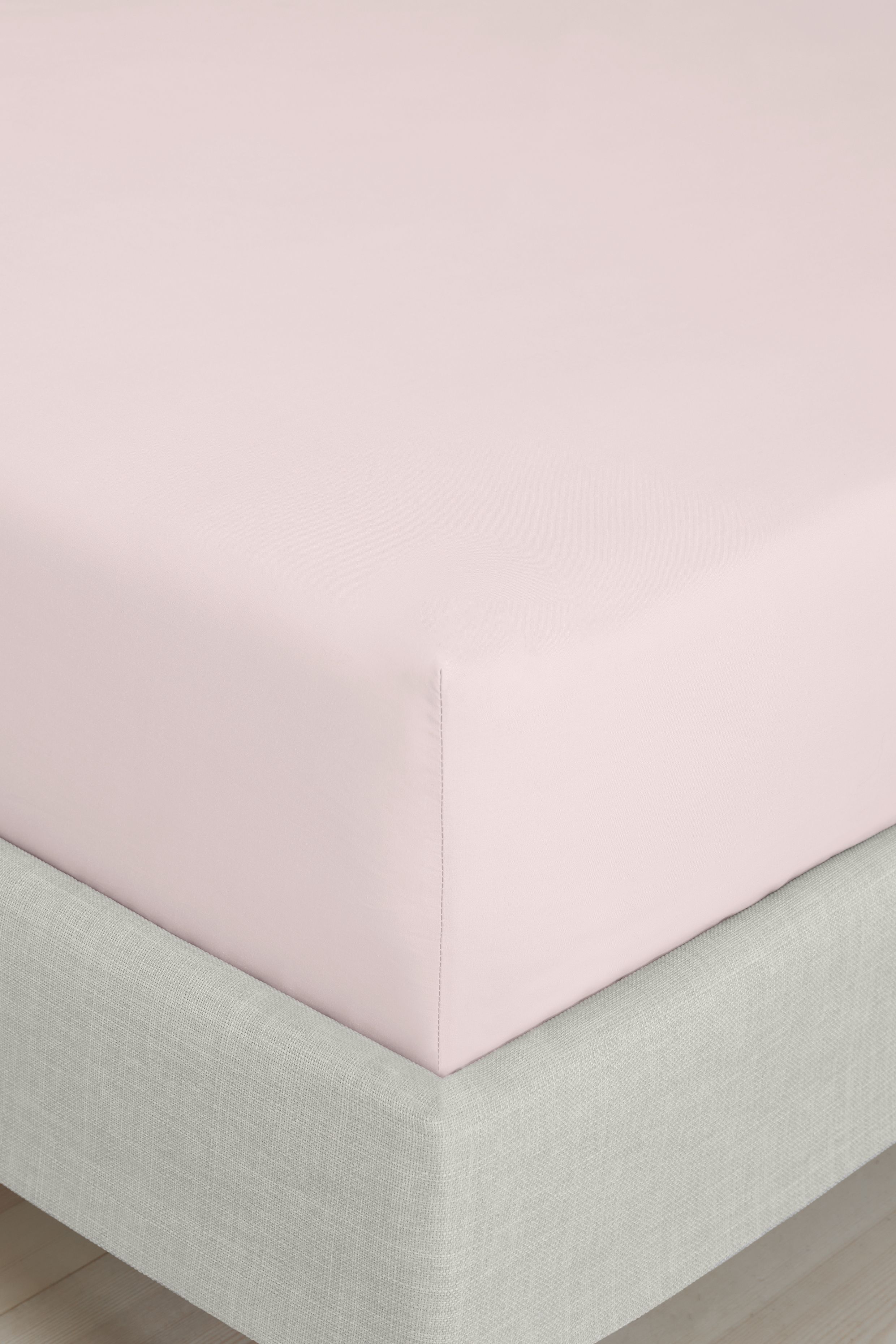 Bianca 200 Thread Count Cotton Percale 32cm Depth Sheet in Pink