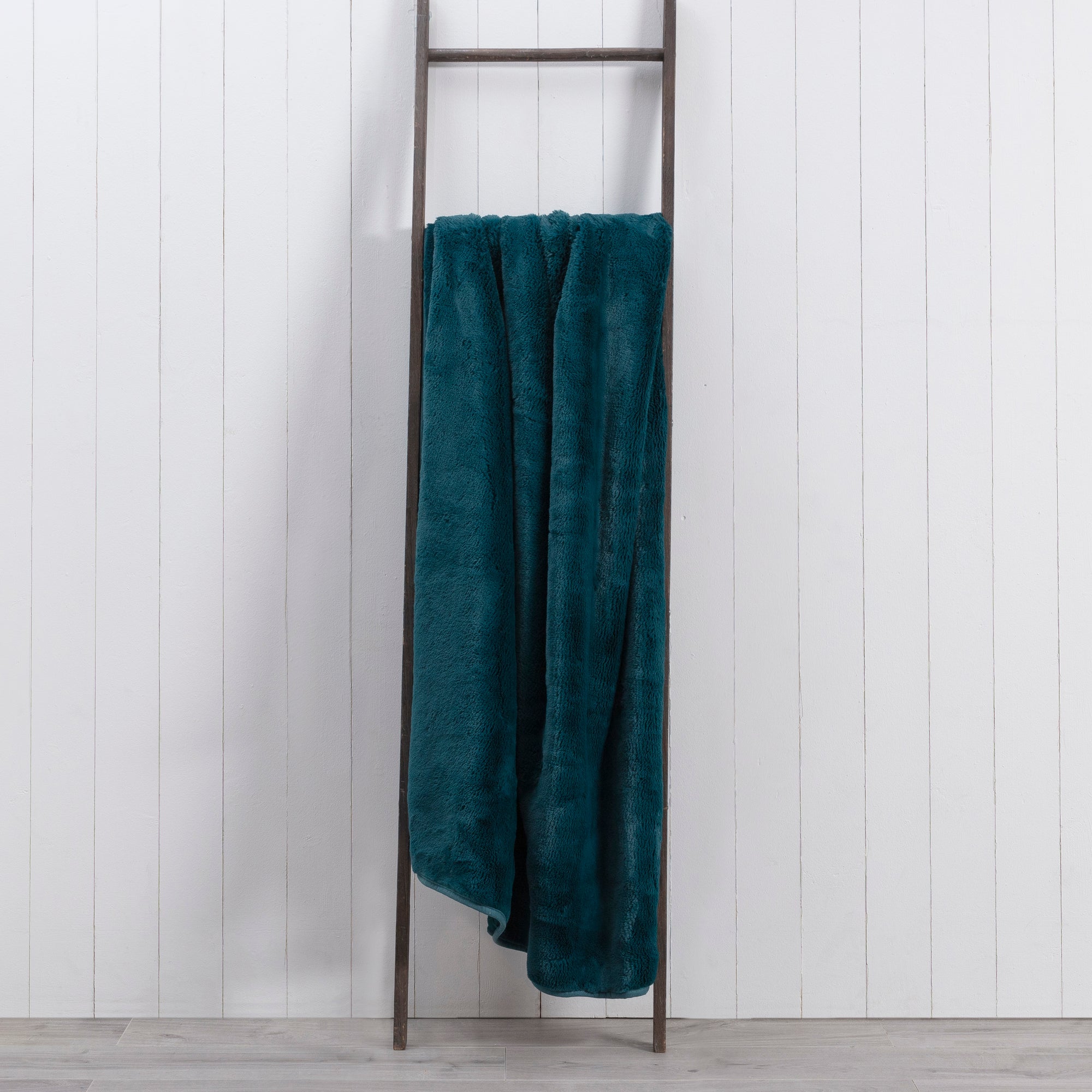 Aspen Plush Faux Fur 200cm x 200cm Throw Blue