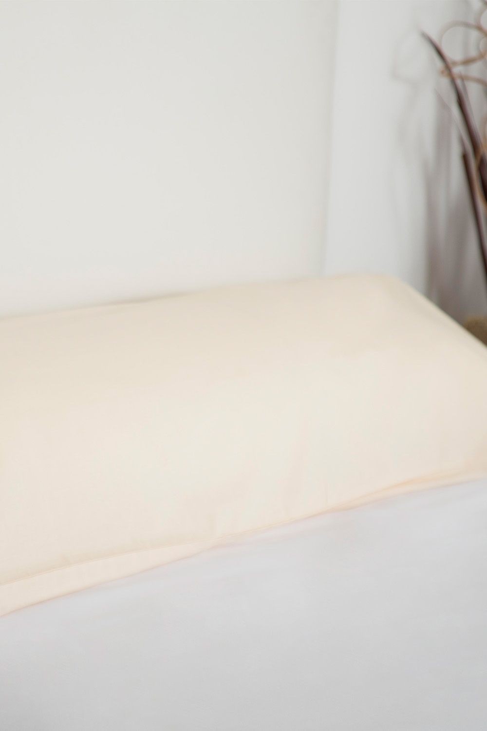 Belledorm Easy Care 200 Thread Count Cotton Polyester Percale Bolster Pillowcase in Cream