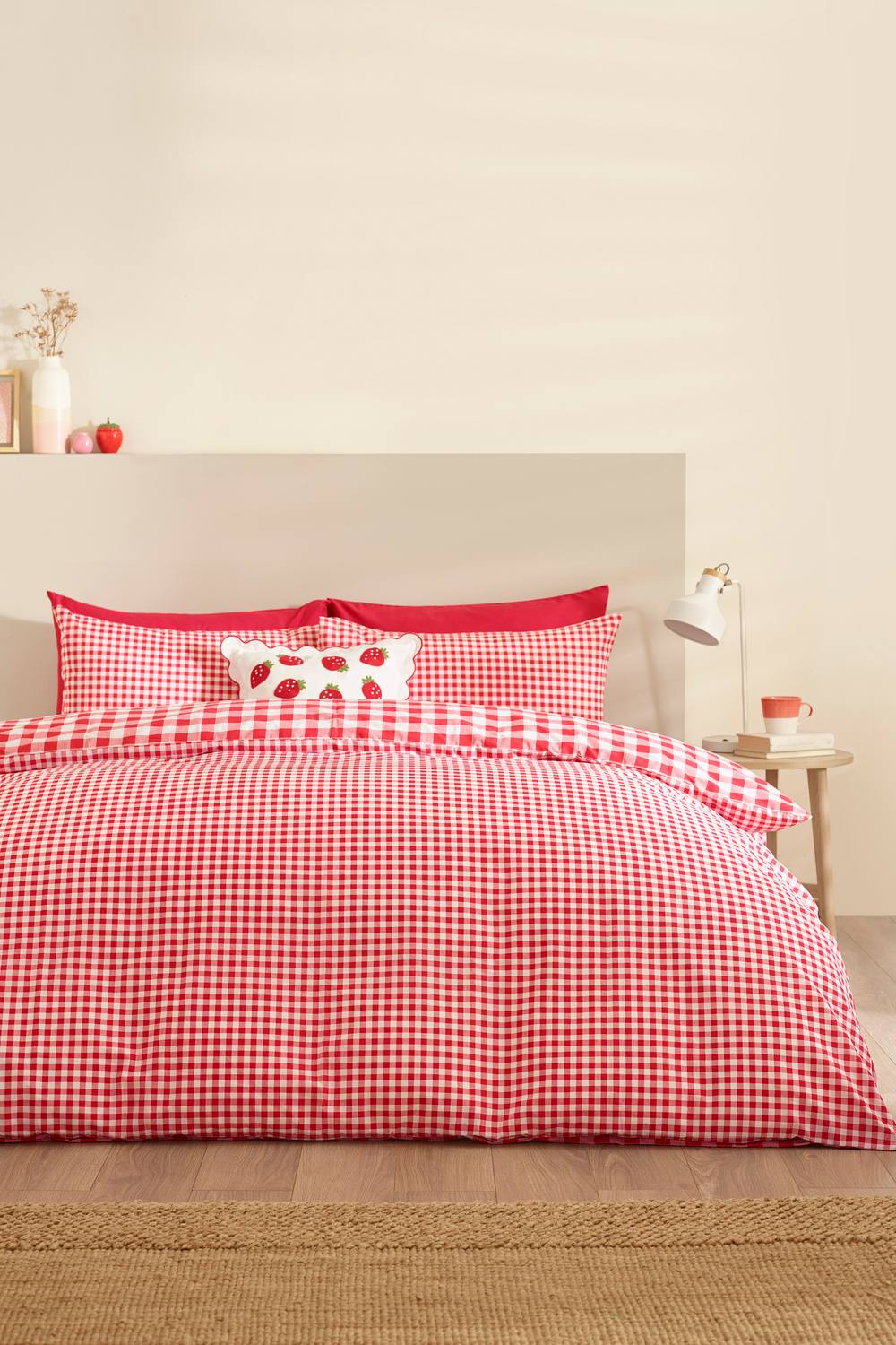 Catherine Lansfield 'Bamford Gingham Check' Reversible Duvet Cover Set in Red