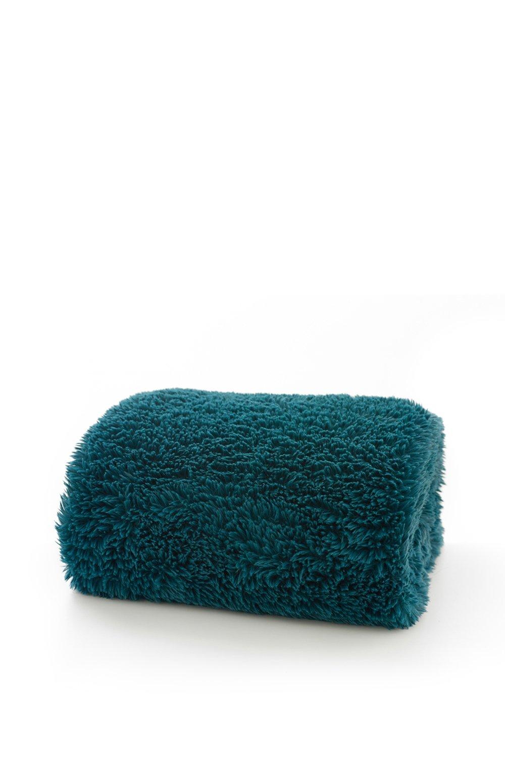 Rochester Shaggy Fur Throw