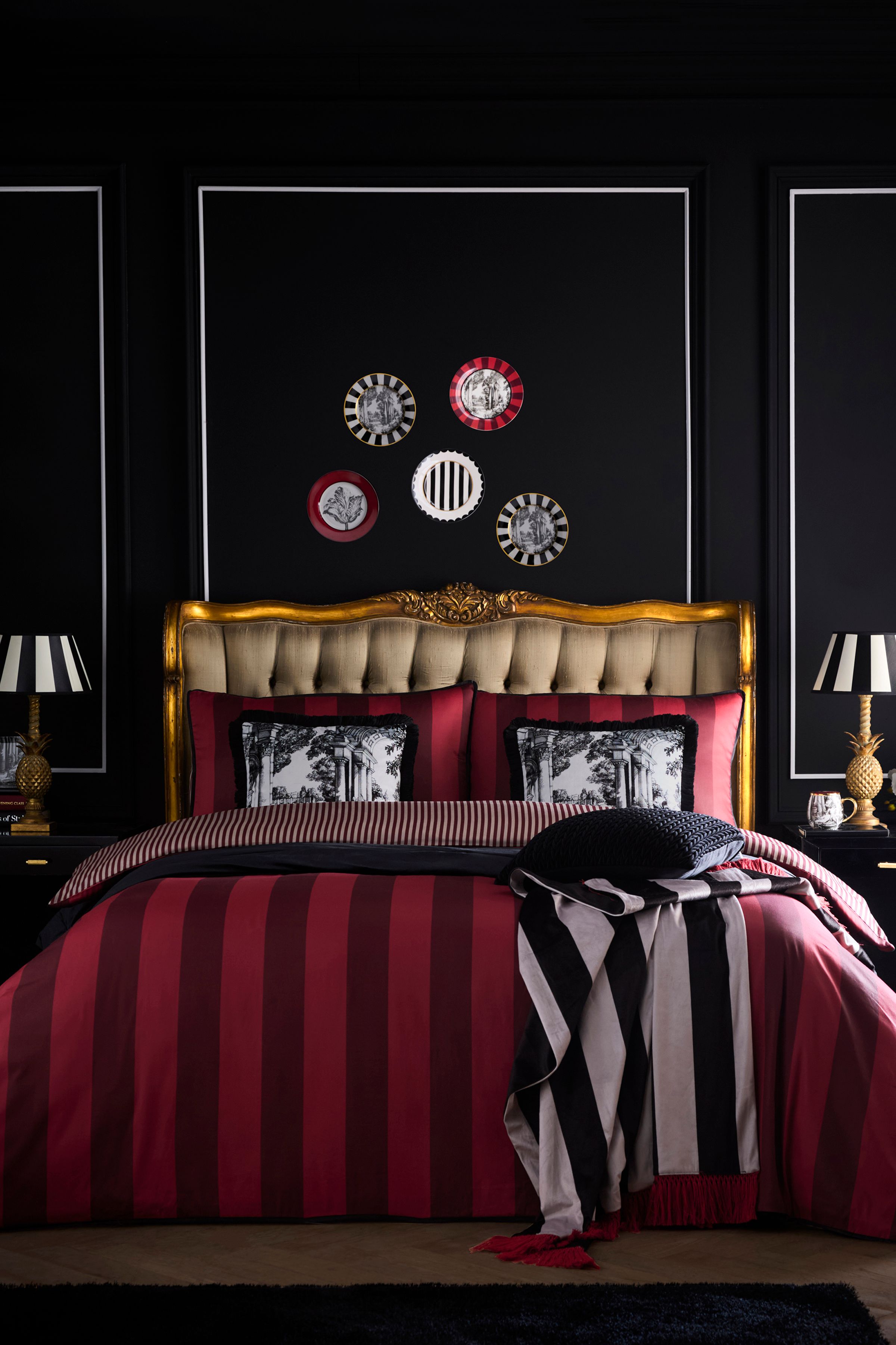 Laurence Llewelyn-Bowen 'Festivo Circus Stripe' Striped Print 100% Cotton Duvet Cover Set in Red 4