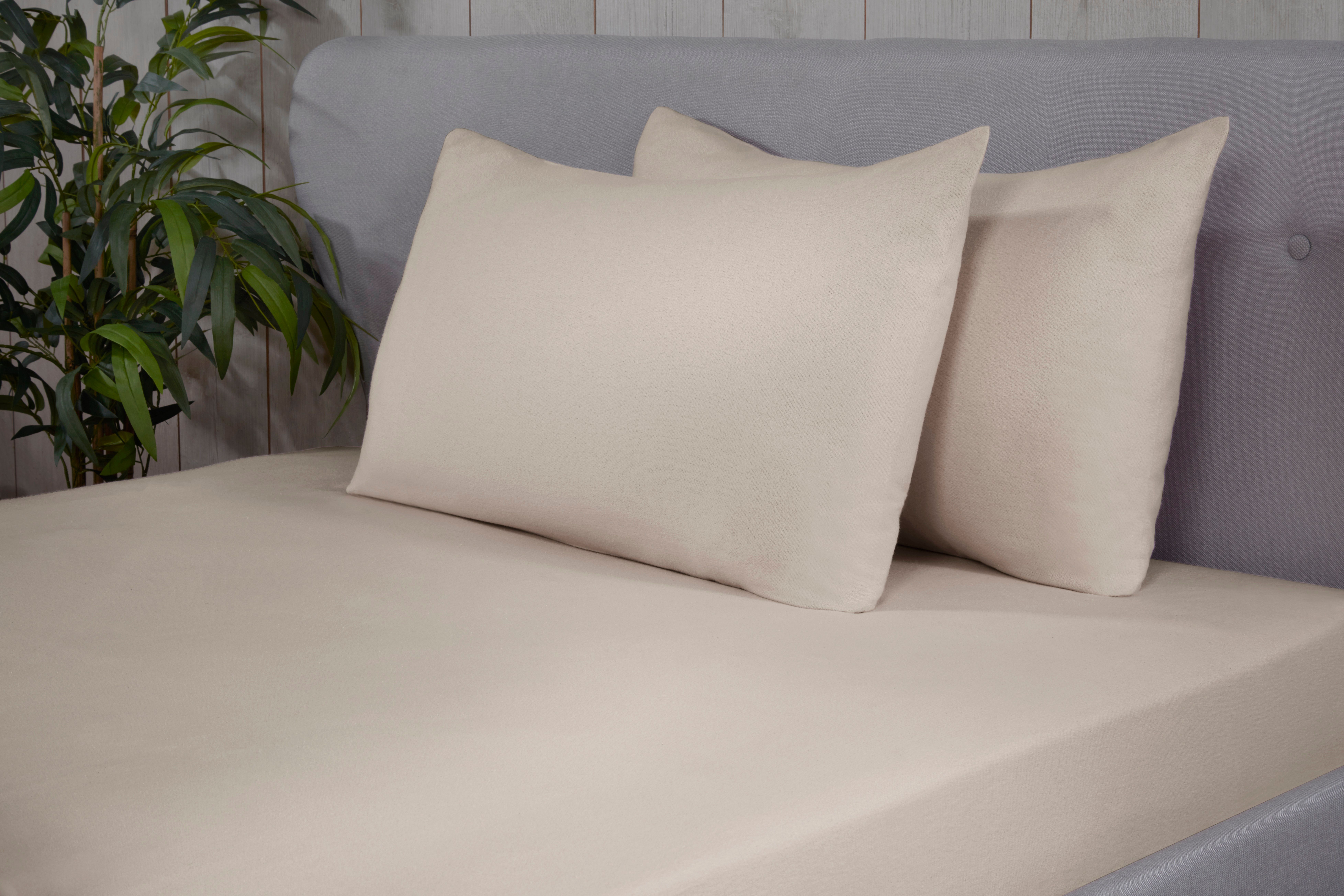 Smart Living Brushed Cotton Bed Linen Fitted Bedsheet or Pillowcase Pair Non Iron in Cream