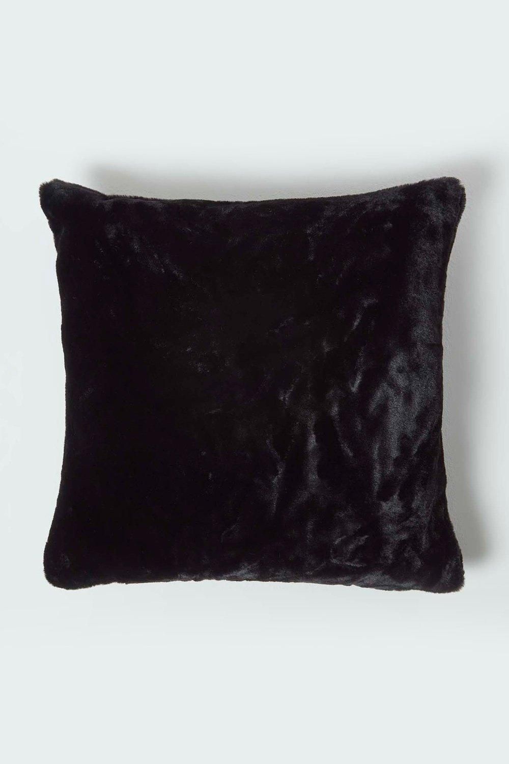Homescapes Soft Touch Faux Fur Cushion 46 x 46 cm in Black