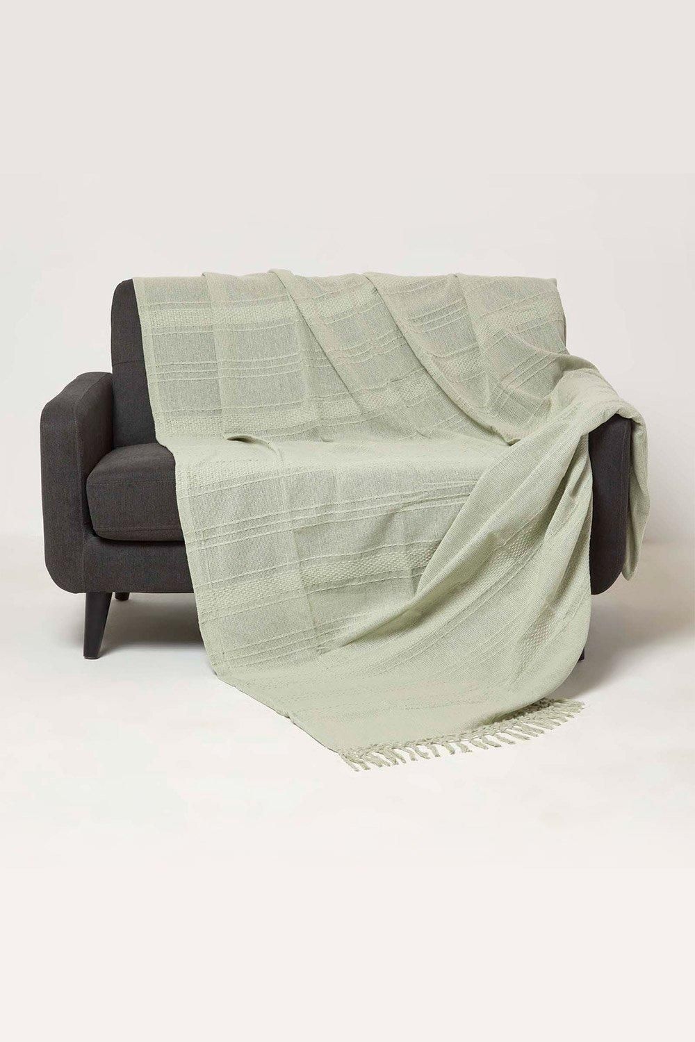 Homescapes Kashi Cotton Throw with Tassels in Green
