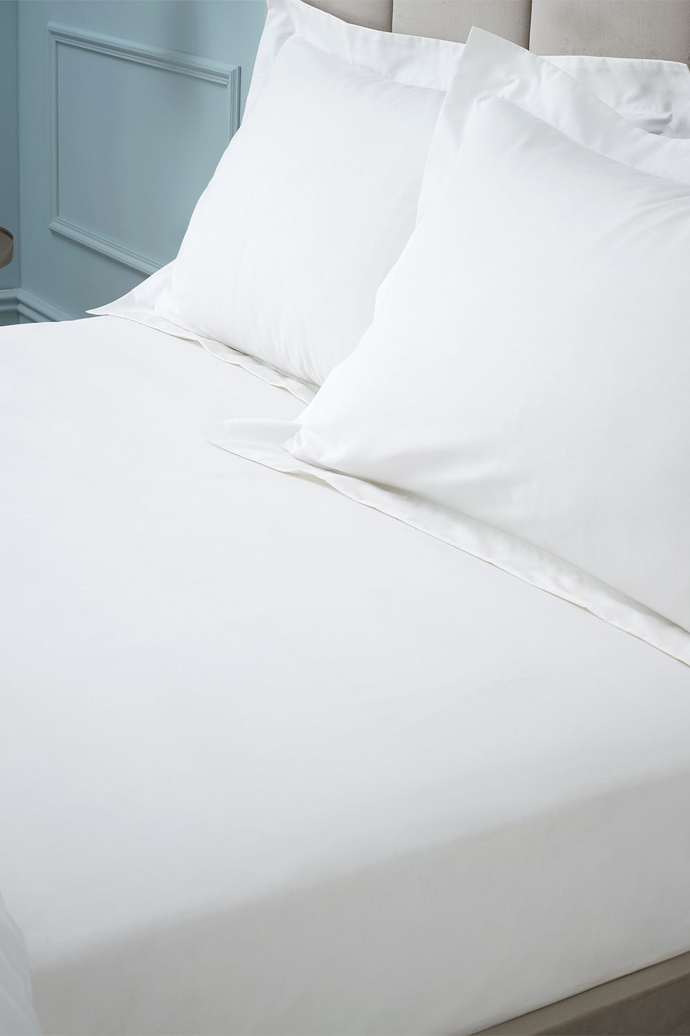 Bianca '180 Thread Count Egyptian Cotton' Fitted Sheet in White