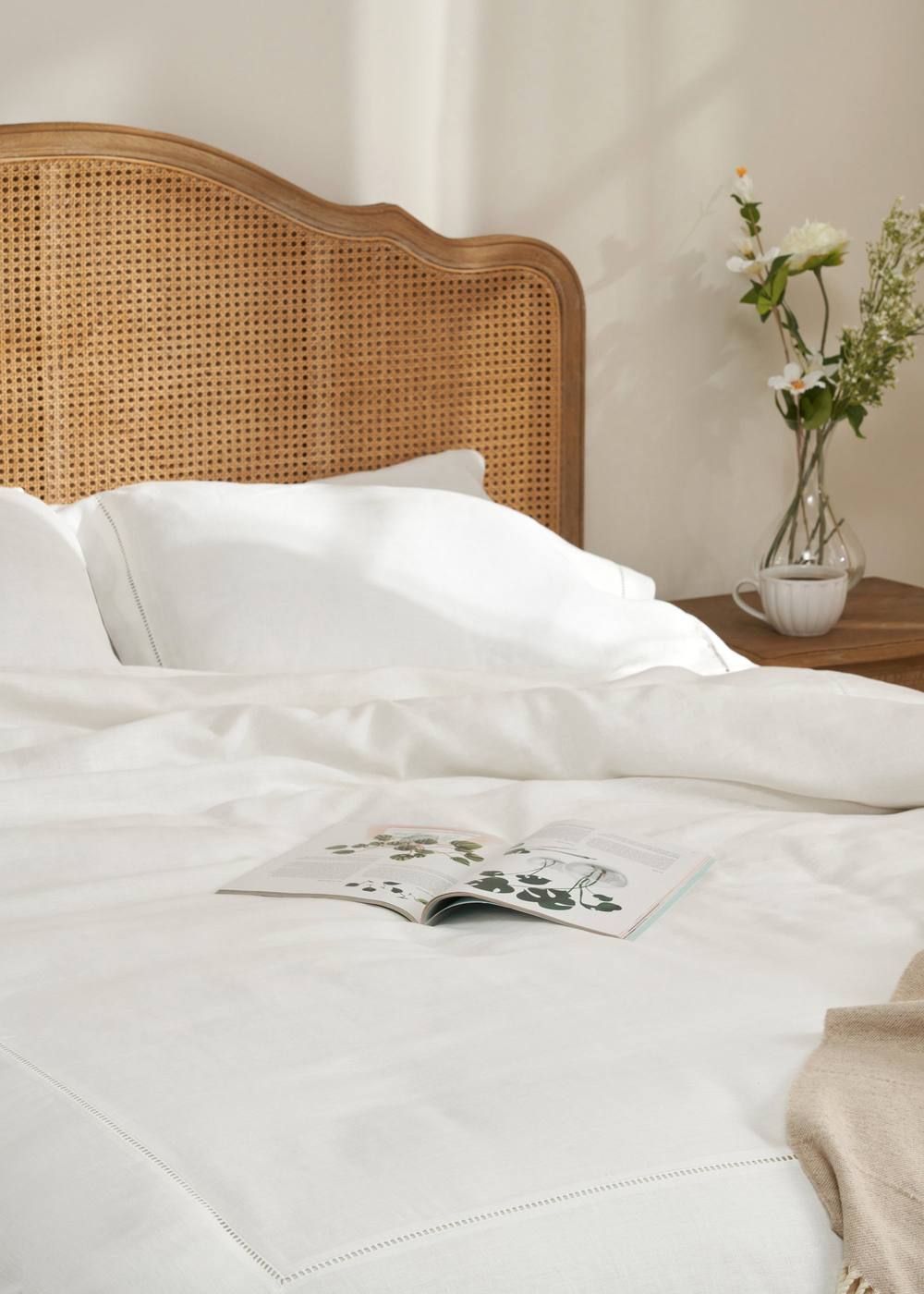 Truly White 100% Linen Ladder Stitch Duvet Cover