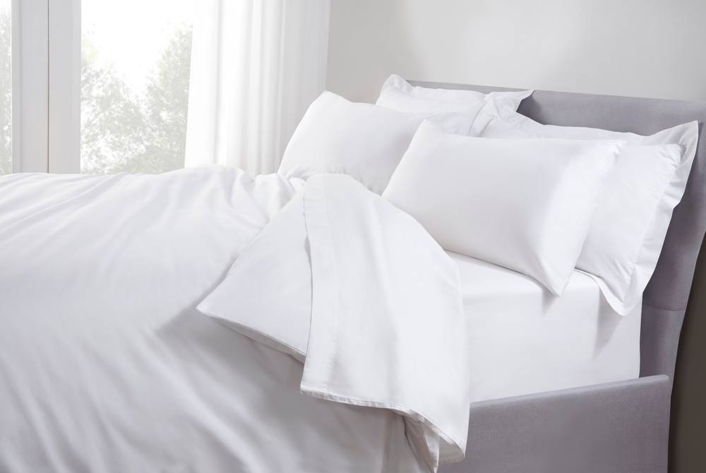 The Linen Consultancy 'TLC 5 Star Hotel Concept' 250TC Cotton Percale Duvet Cover in White