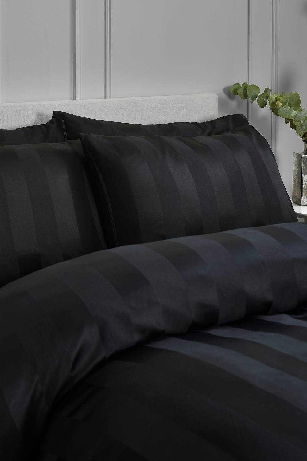 Catherine Lansfield 'So Soft Satin Stripe' Duvet Cover Set in Black 2