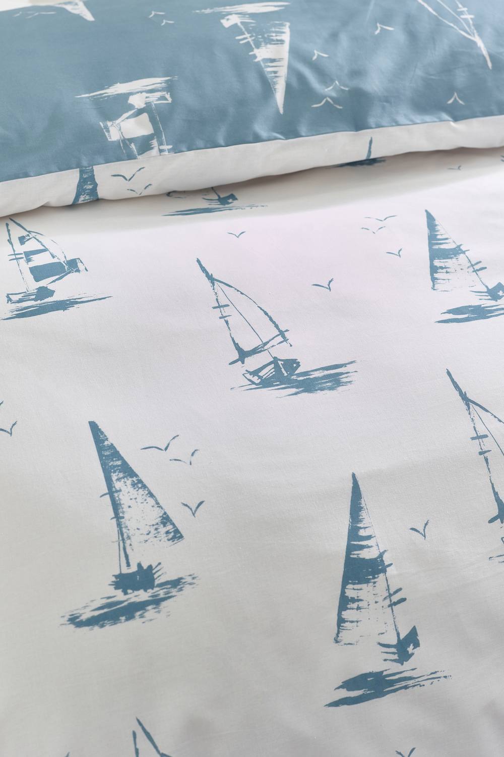 Catherine Lansfield 'Salcombe Boats' Reversible Duvet Cover Set in Light Blue 4
