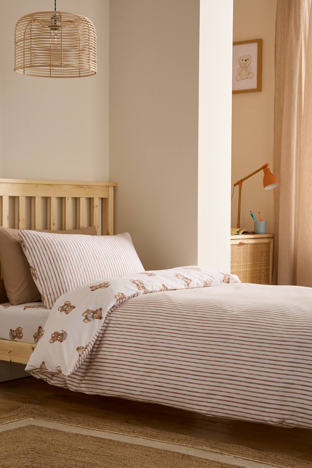 Catherine Lansfield Brushed Teddy Bear Cotton Reversible Duvet Cover Set in Cream 2