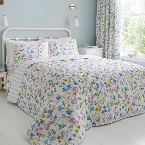 Dreams n Drapes Sweetpea Floral Bedspread