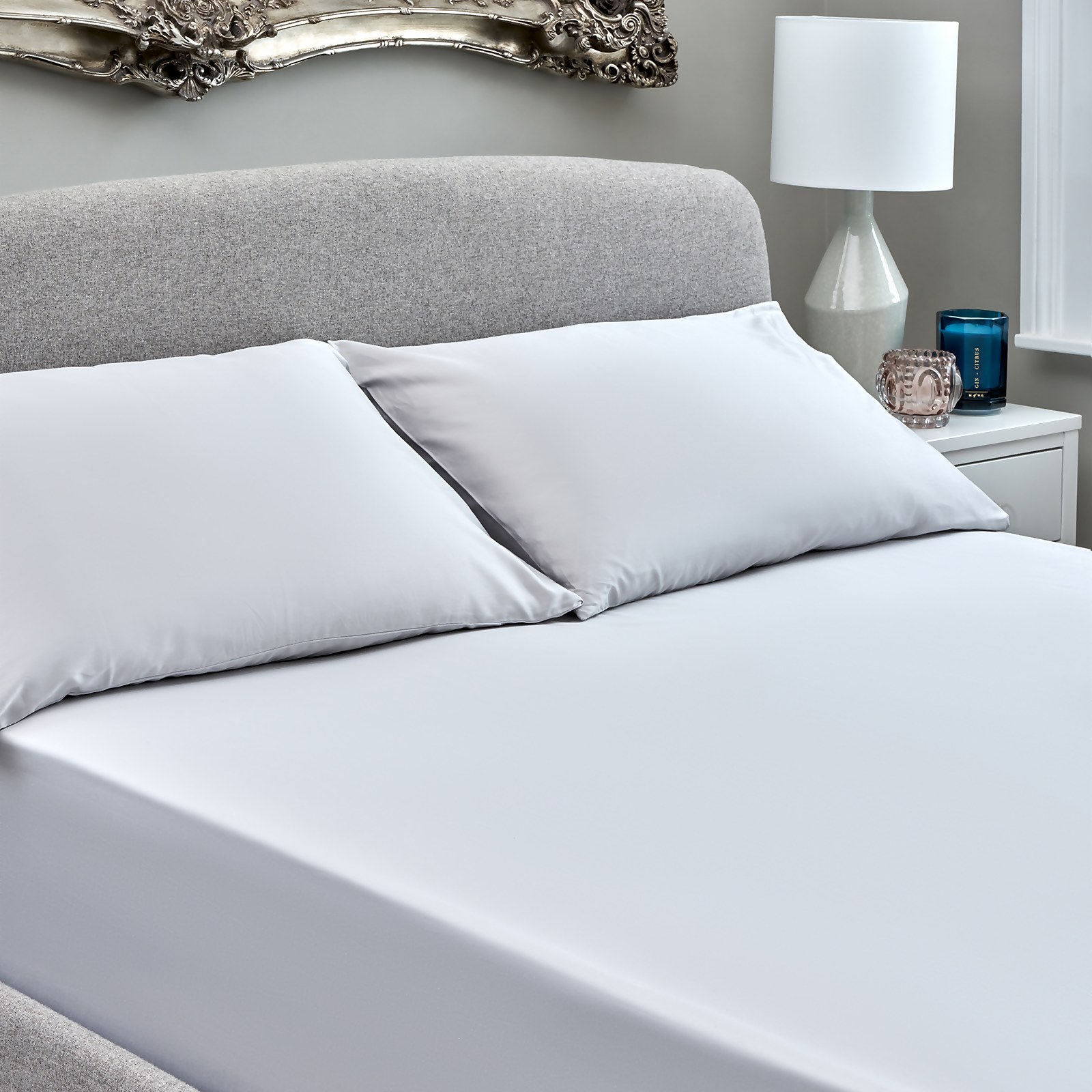 The Willow Manor Egyptian Cotton Sateen Double Fitted Sheet - Pearl Grey