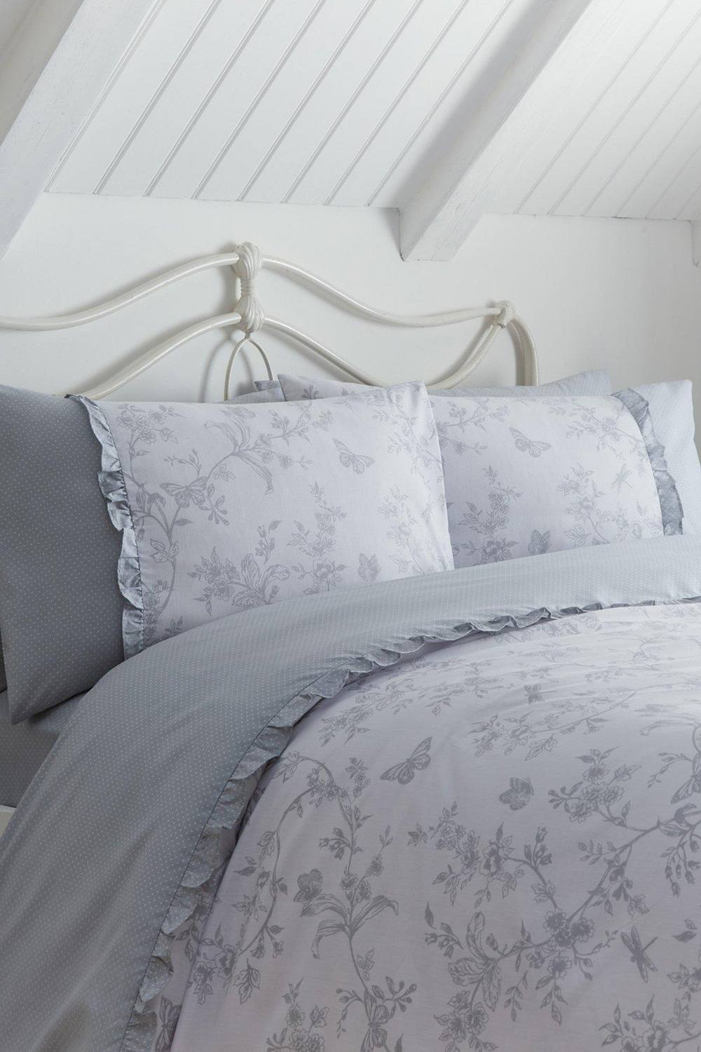 Dreams & Drapes 'Kristen' Frill Detail Duvet Cover Set in Grey 2