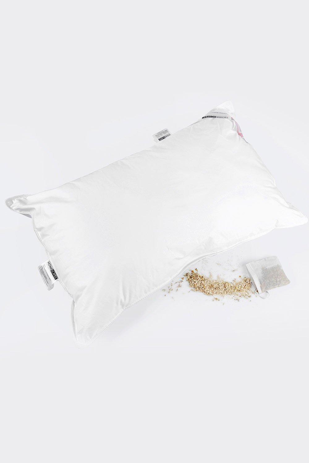 Homescapes Super Microfibre Camomile Pillow with Dried Camomile Insert in White