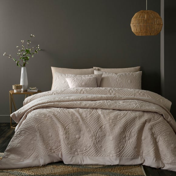 Mandalay Bedspread