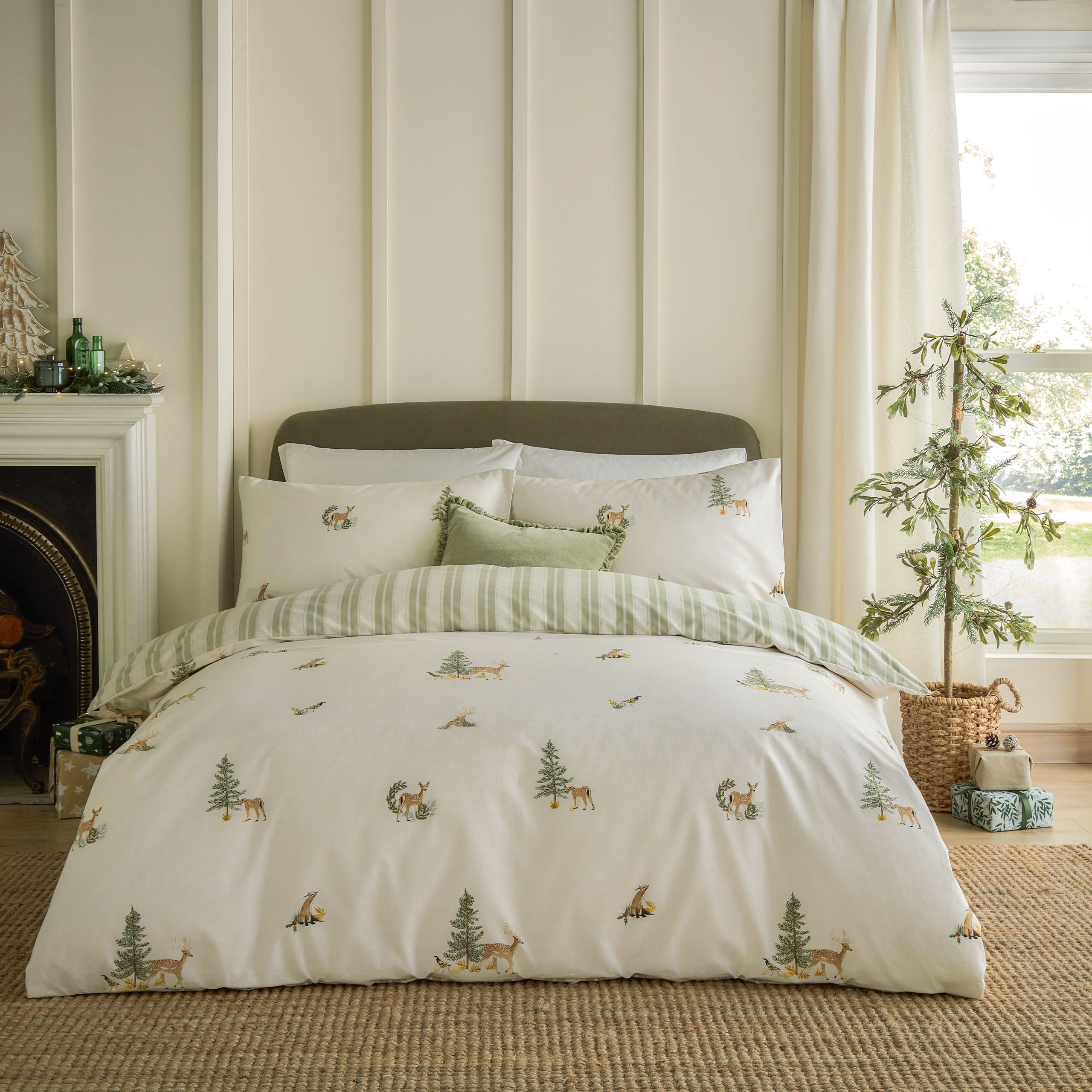 Wylder Nature Charlecote Printed 100% Cotton Duvet Cover Set