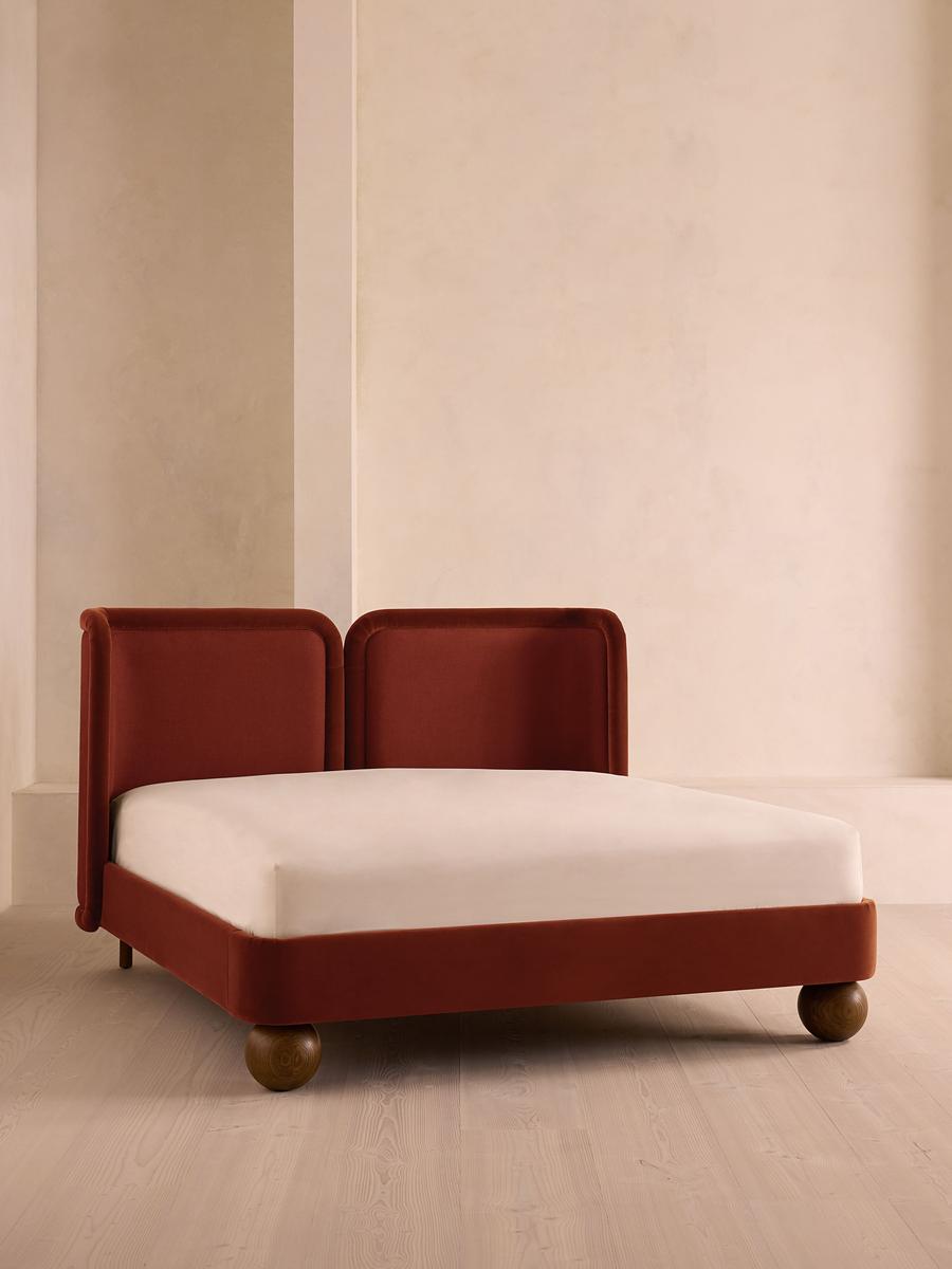 Willem Bed, King, Velvet & Linen, Rust