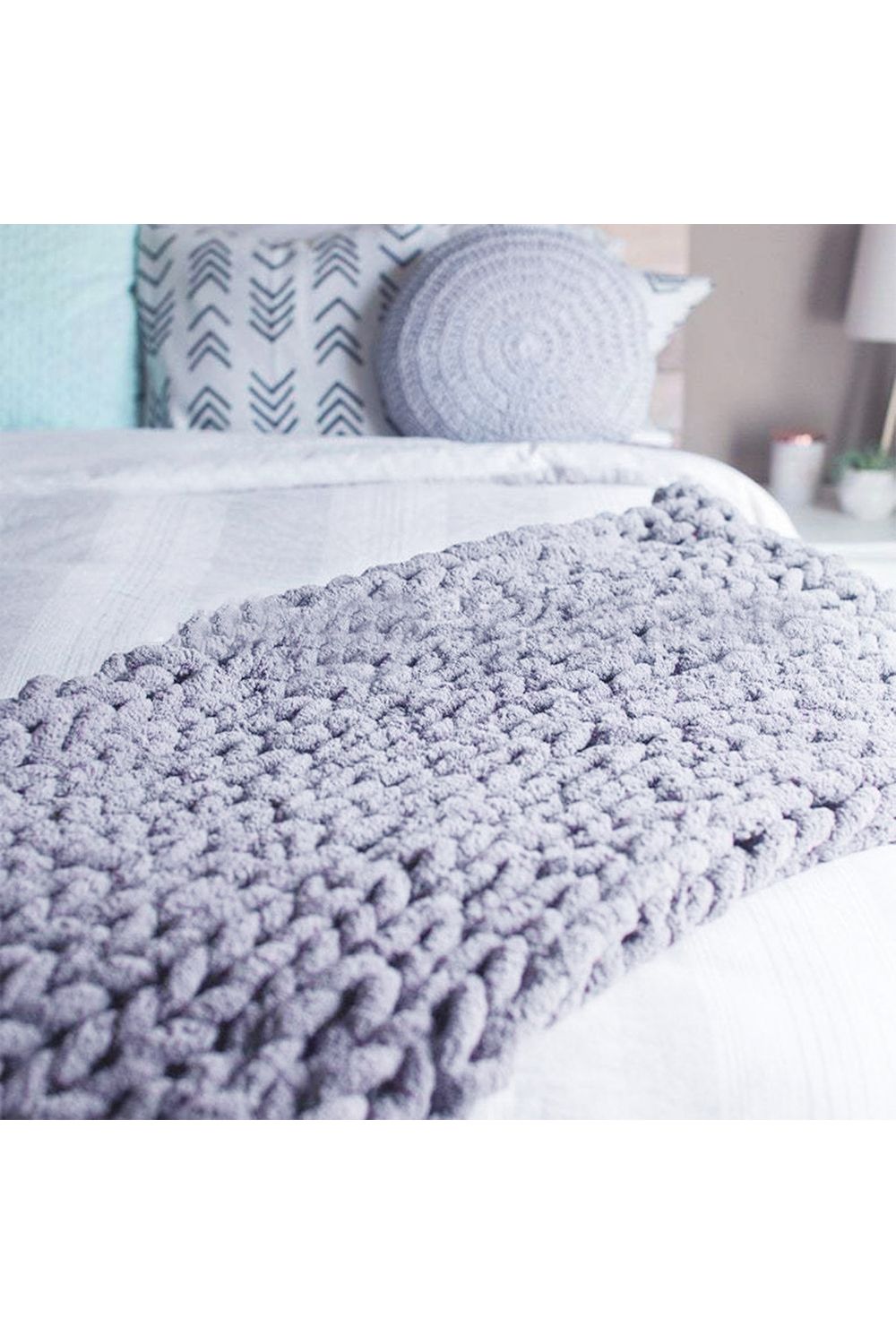 Living and Home Chunky Knit Throw Blanket 80x100cm in Light Grey